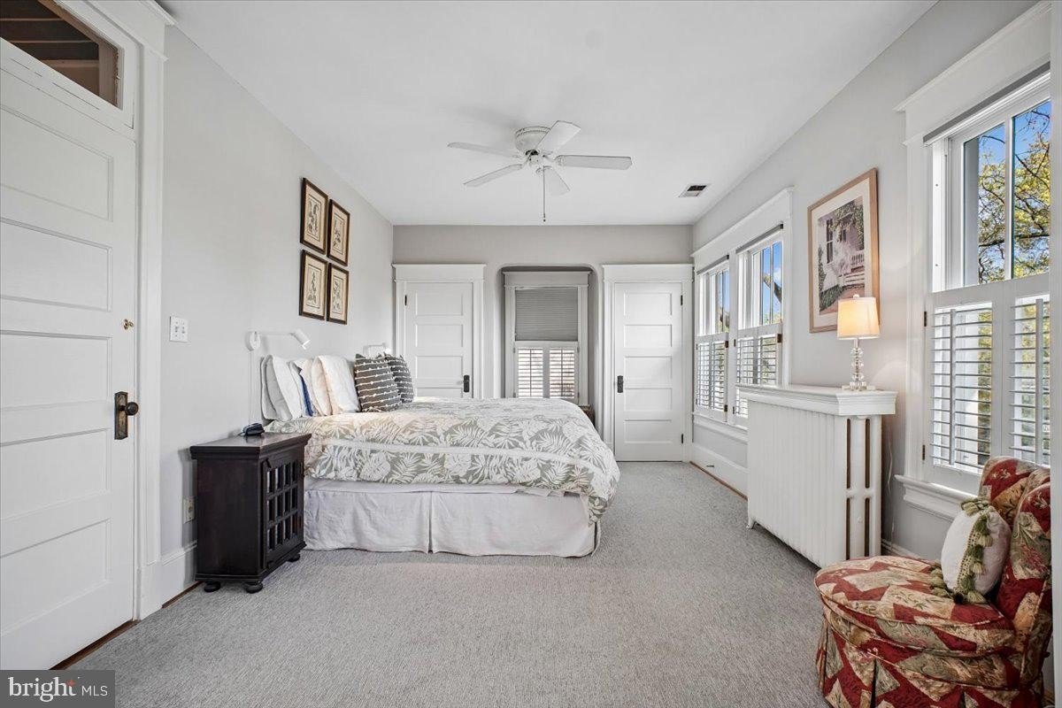 Single Family 4BR 4BA - 310 N VIEW TER, ALEXANDRIA, VA