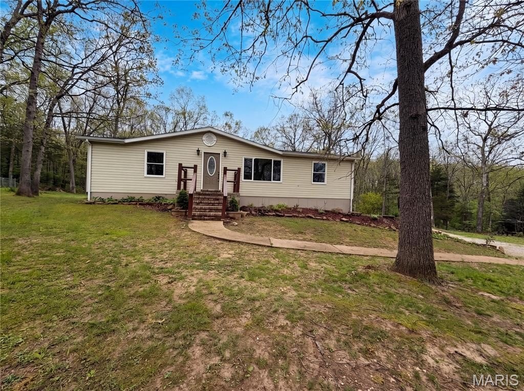 Single Family 3BR 2BA - 14326 Spring Drive, De Soto, MO