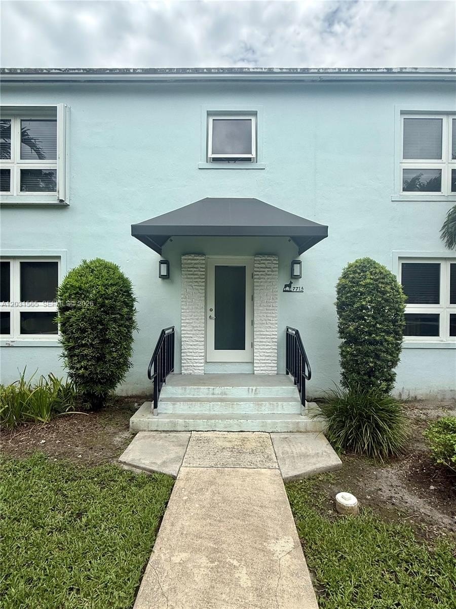 Condo 2BR 1BA - 7715 SW 57th Ave, Miami, FL