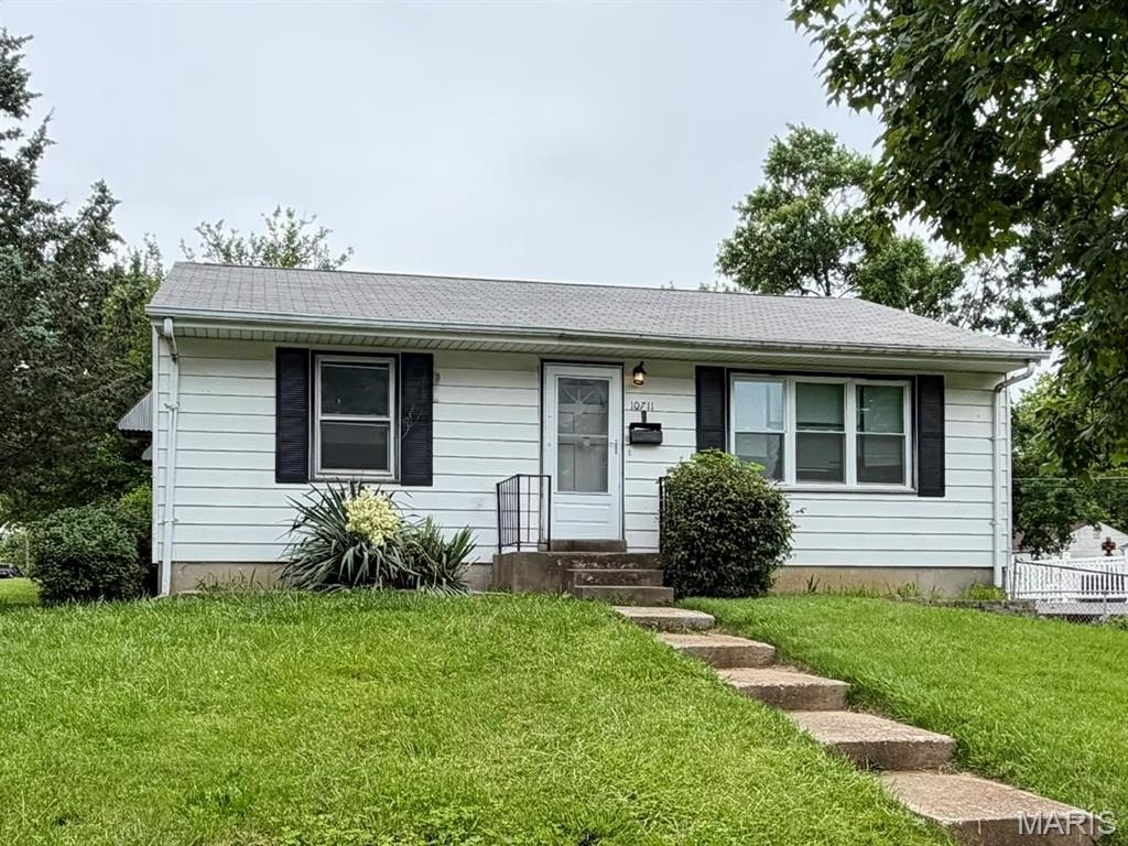 Single Family 2BR 1BA - 10711 Saint Henry Lane, St Ann, MO