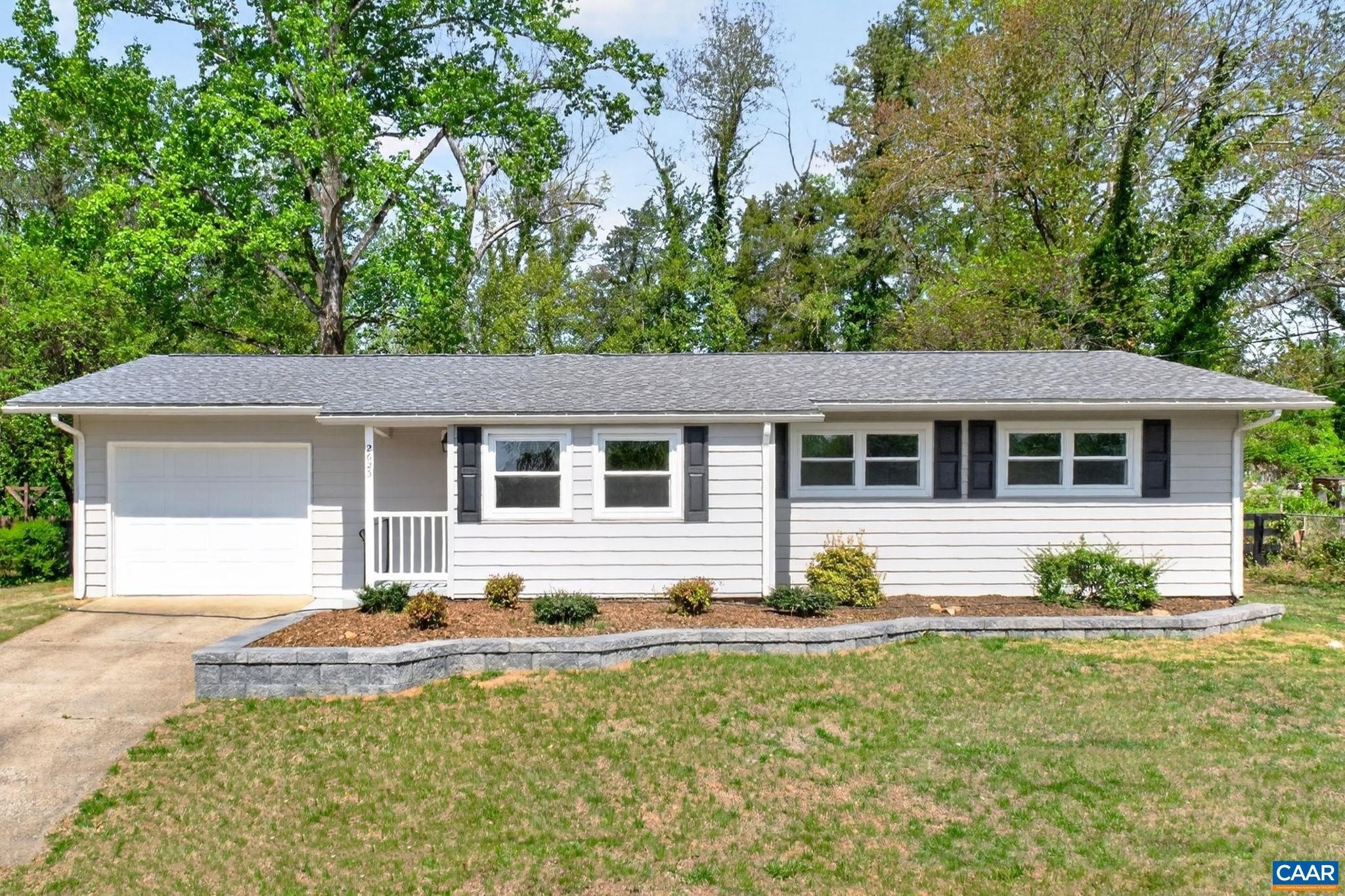 Single Family 3BR 2BA - 2623 COMMONWEALTH DR, CHARLOTTESVILLE, VA