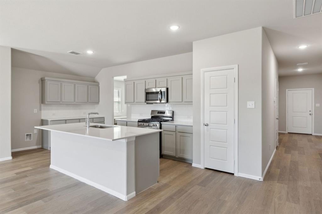 Single Family 3BR 2BA - 1186 Nora Lane, Forney, TX