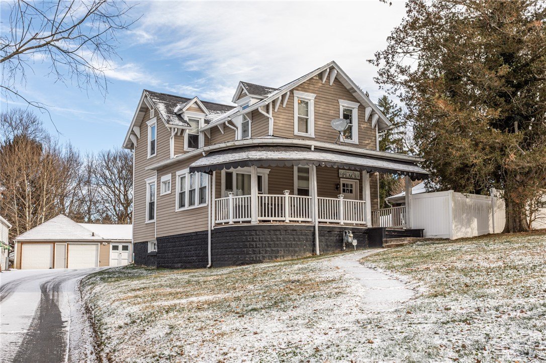 Single Family 3BR 2BA - 1001 Springfield Pike, Connellsville, PA