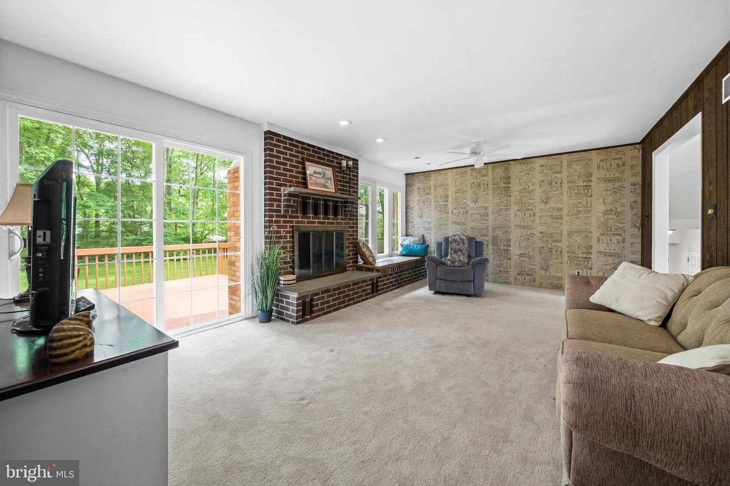 Single Family 4BR 3BA - 2610 RUSSELL RD, WILMINGTON, DE