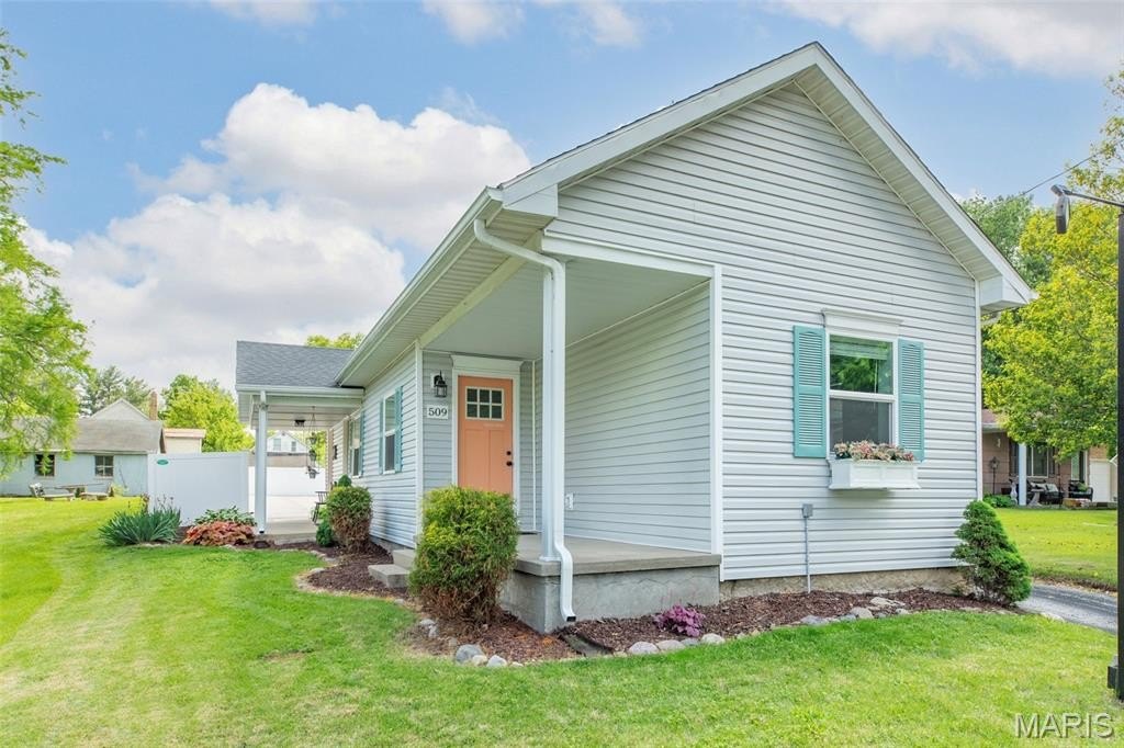 Single Family 1BR 1BA - 509 Pearl Street, Godfrey, IL