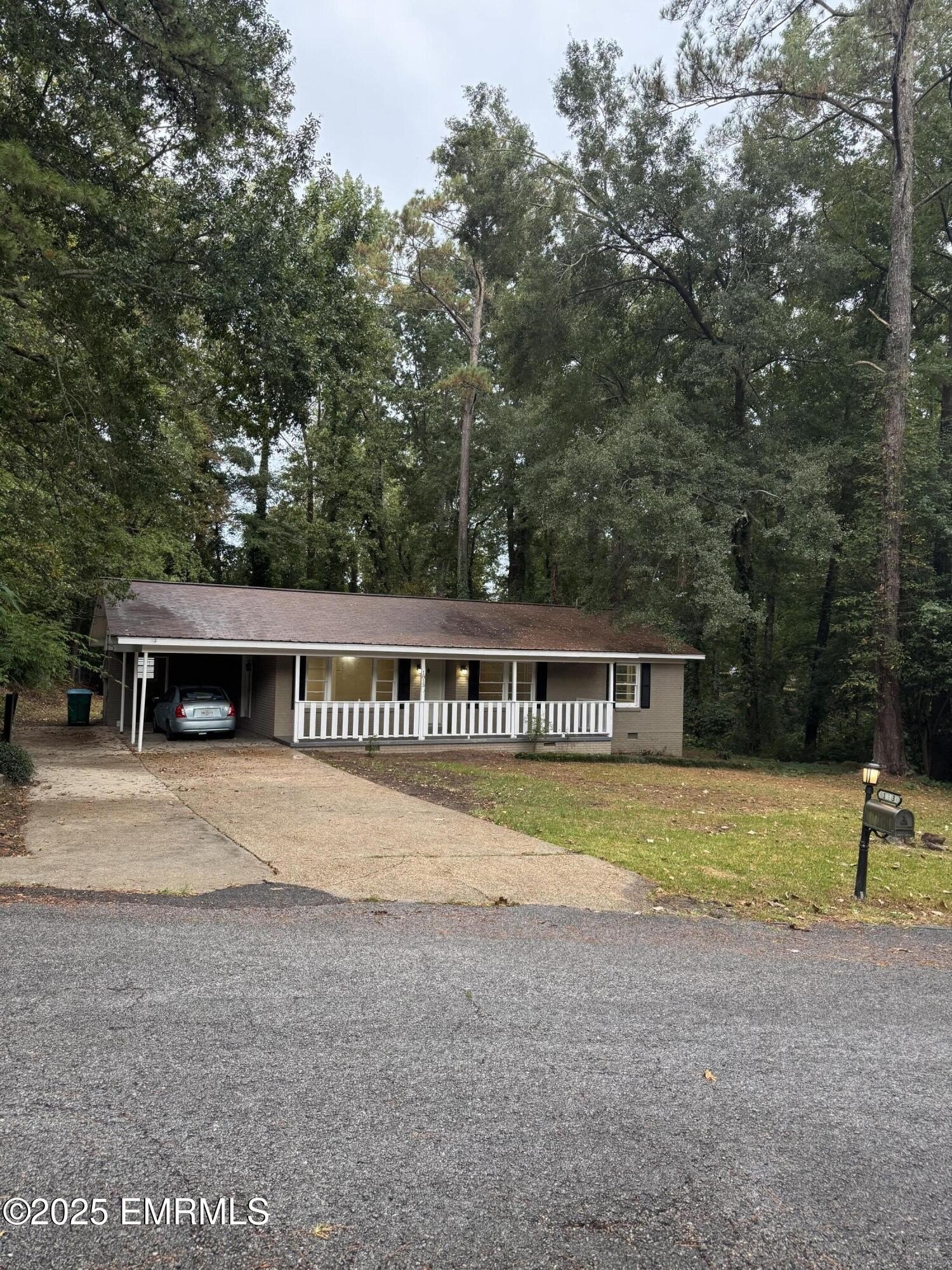 Single Family 3BR 2BA - 1813 Dogwood Drive, Meridian, MS