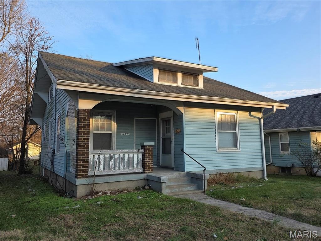 Single Family 2BR 1BA - 906 S Ellis Street, Cape Girardeau, MO