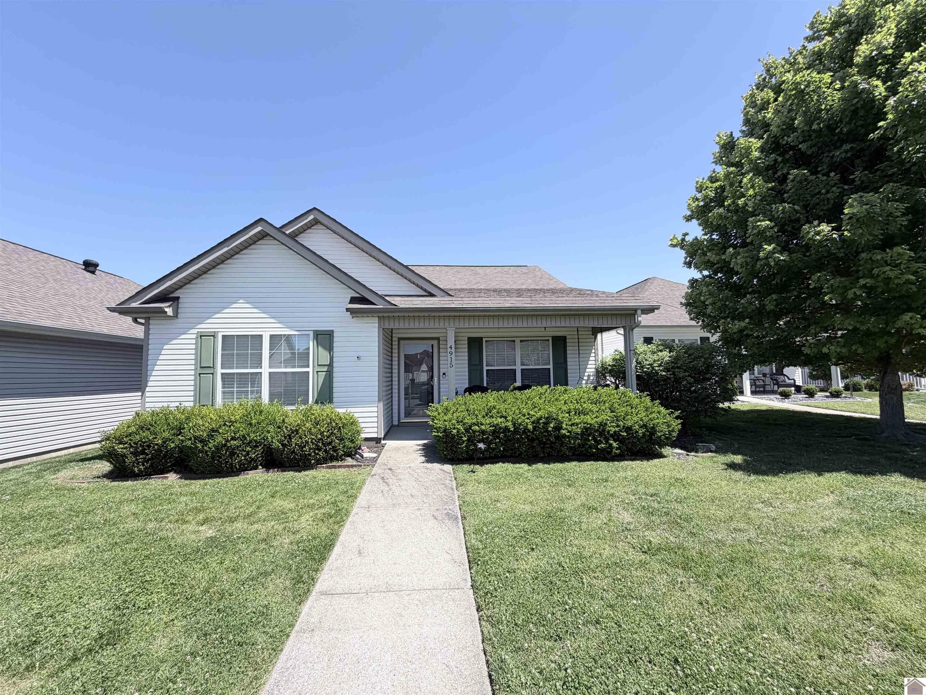Single Family 3BR 2BA - 4915 West Towne Dr, Paducah, KY