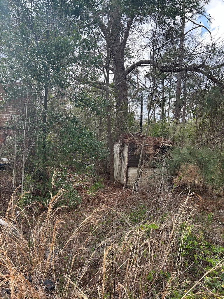 2776 2776 S GA 41 HWY  