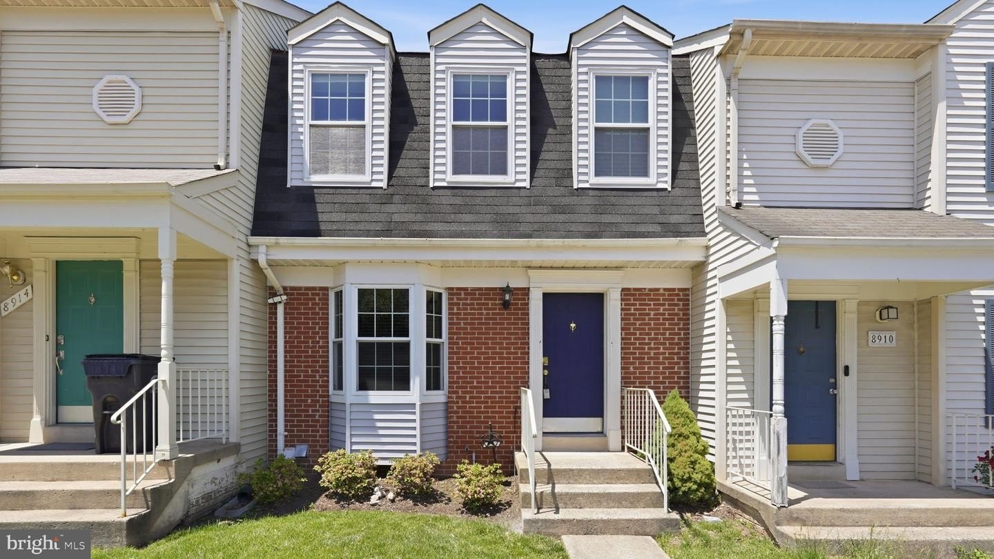 Single Family 3BR 4BA - 8912 PRINCETON PARK DR, MANASSAS, VA