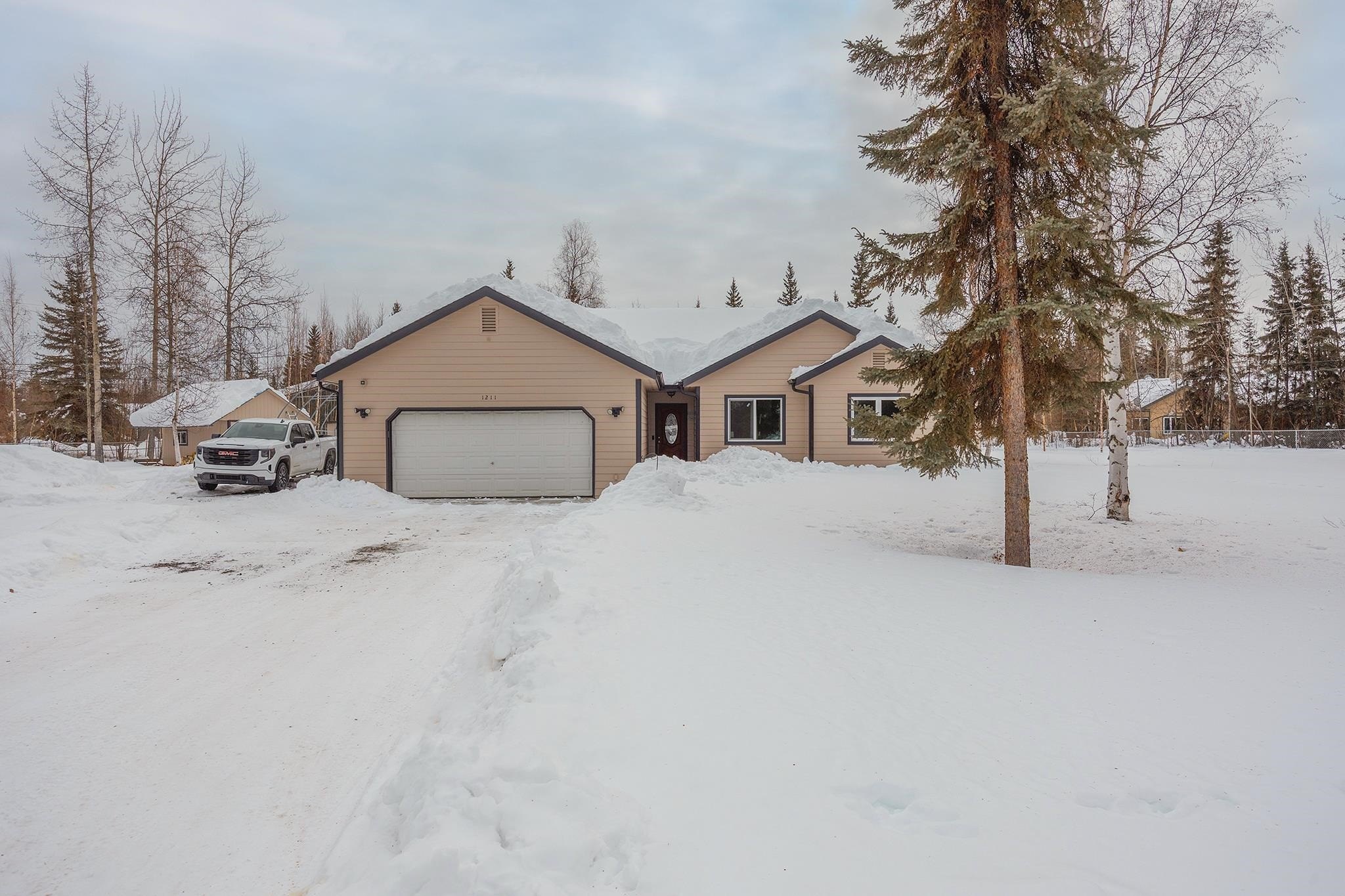 Single Family 3BR 2BA - 1211 MARSH LAUREL AVENUE, North Pole, AK