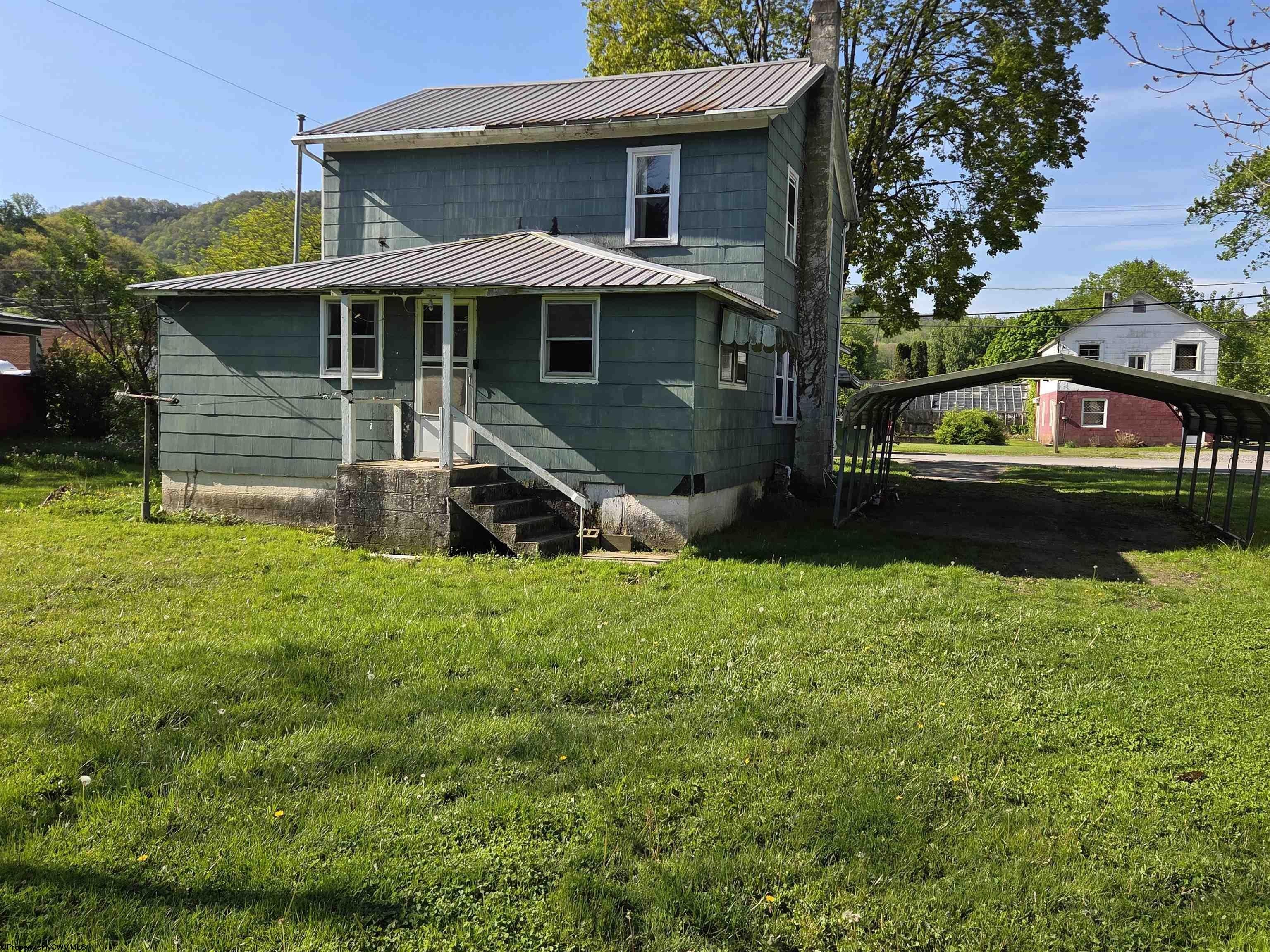 Single Family 3BR 4BA - 115 Davis Street, Parsons, WV