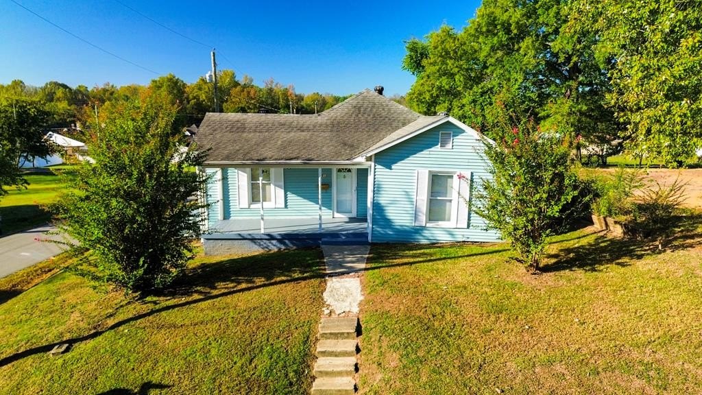 Single Family 3BR 1BA - 513  S Robinson, Earlington, KY