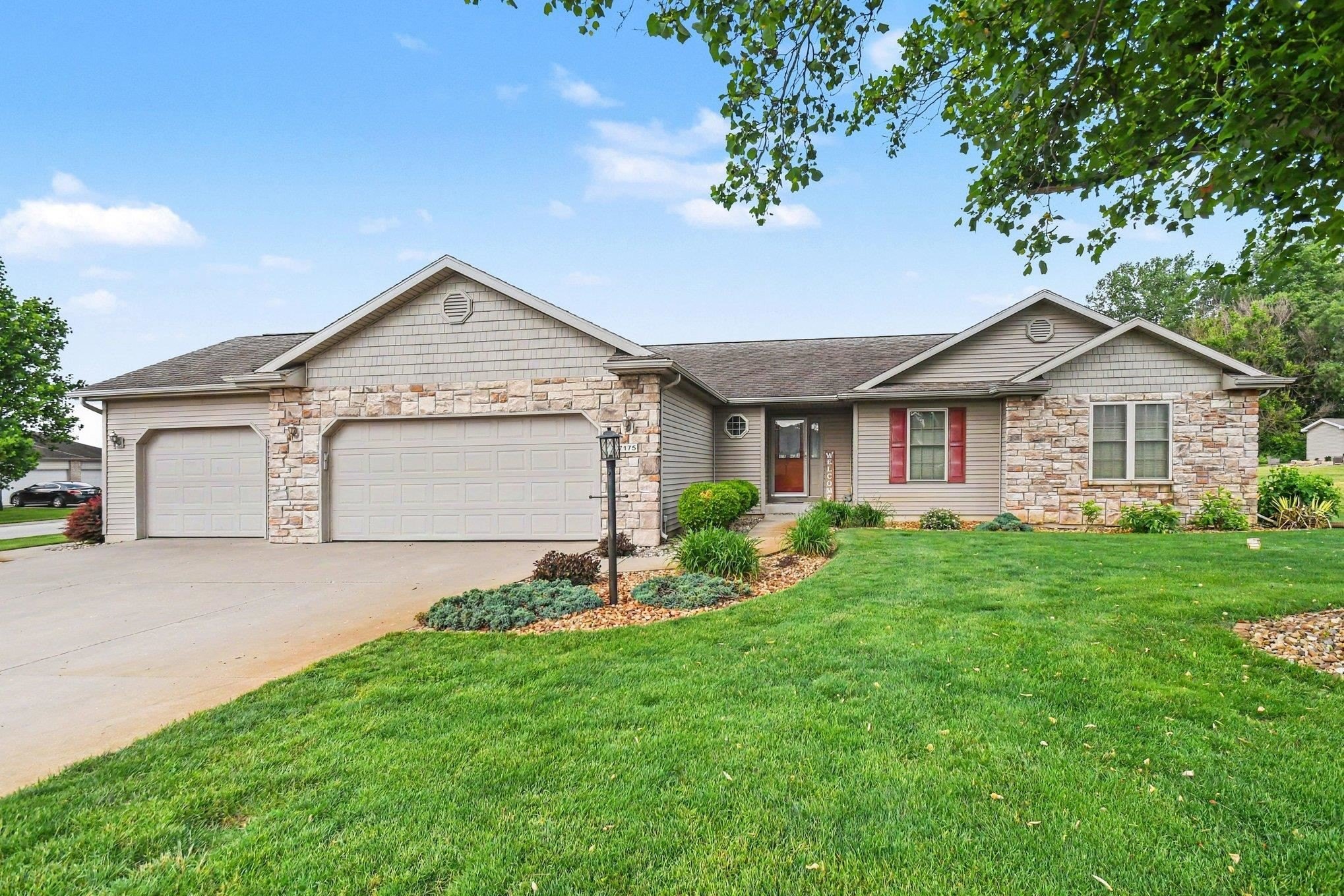 Single Family 4BR 3BA - 57175 Garnet Lane, Goshen, IN