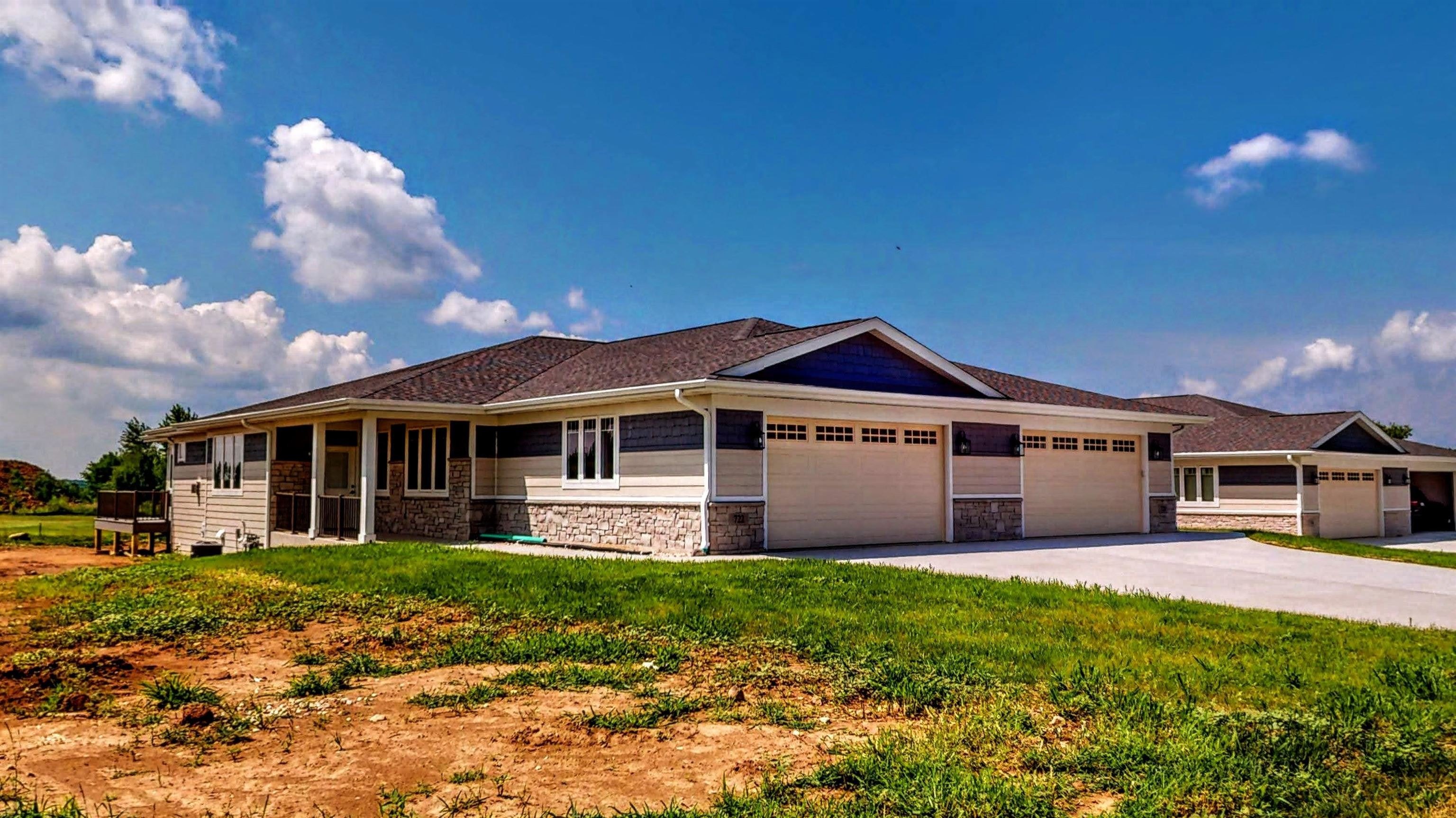 Duplex 3BR 3BA - 726 E Reinel Road, Jefferson, WI