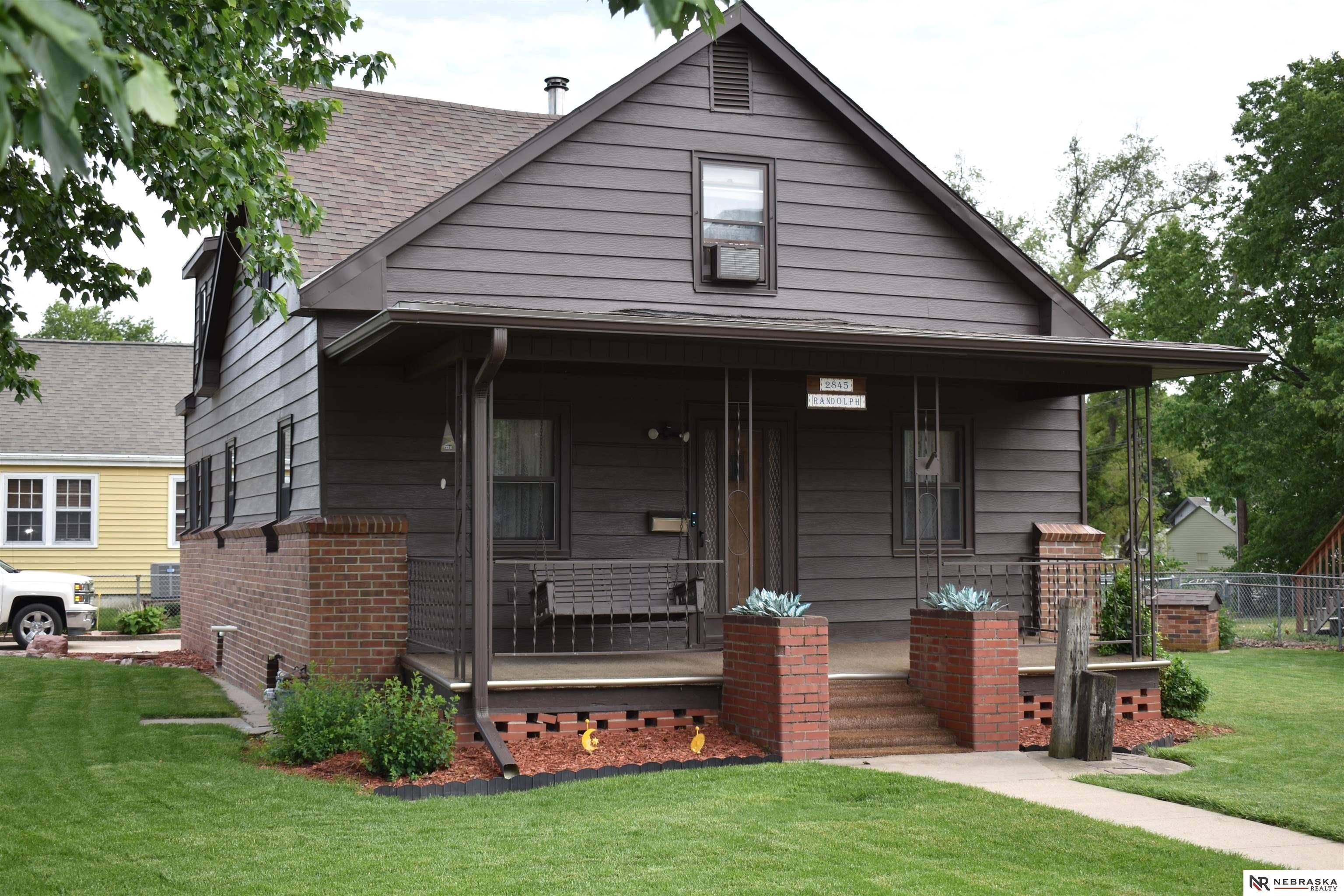 Single Family 4BR 2BA - 2845 Randolph Street, Lincoln, NE