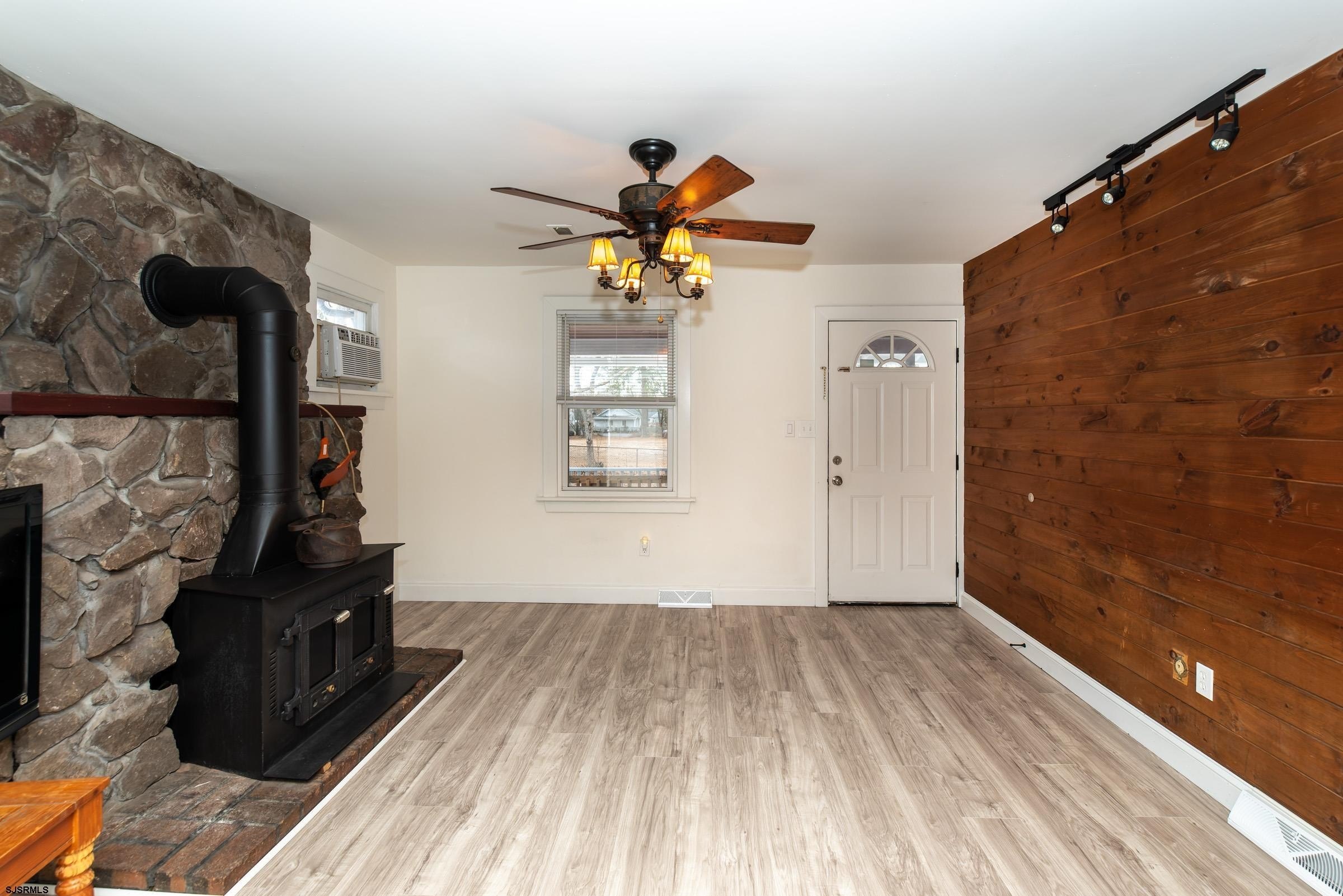 Other 3BR 2BA - 30 2nd St, Franklinville, NJ