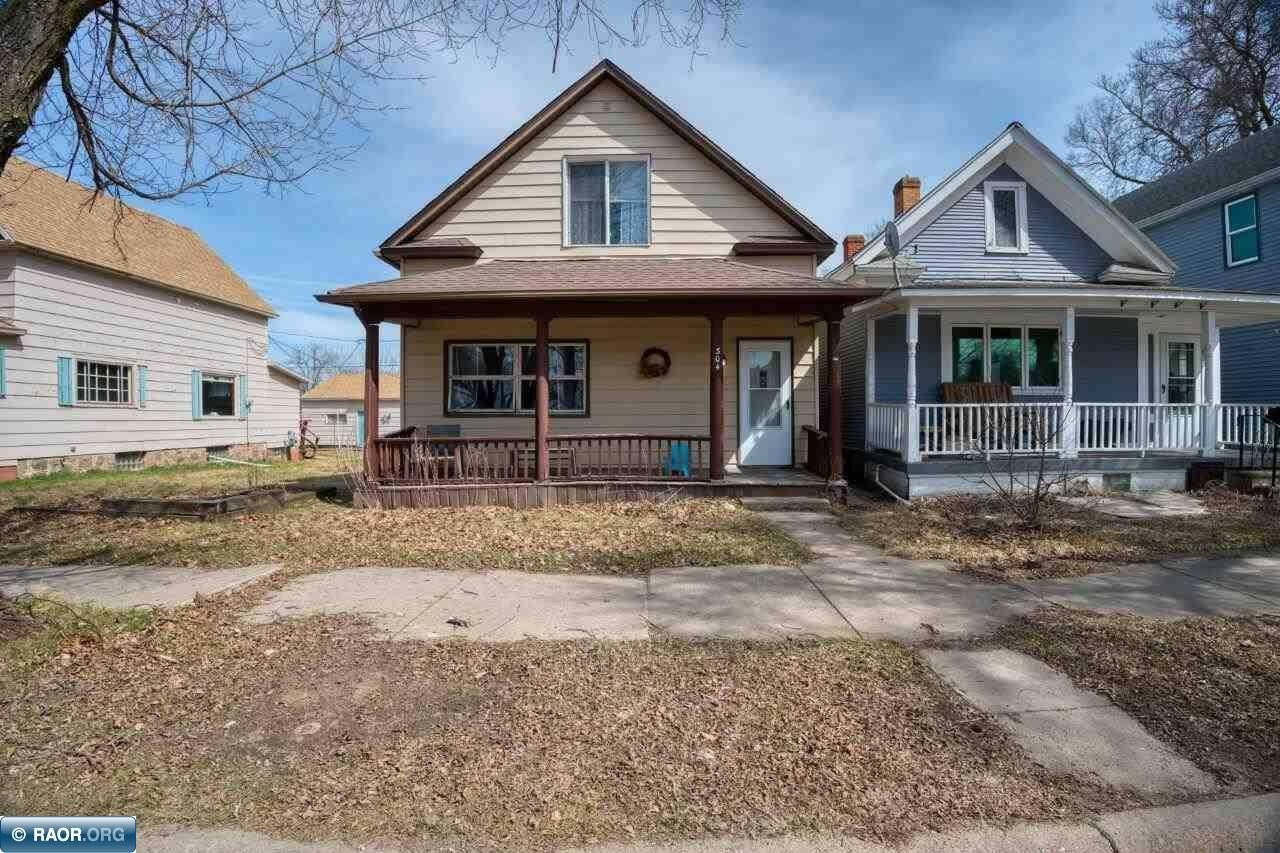 Single Family 2BR 2BA - 304 2nd Ave NW, Chisholm, MN