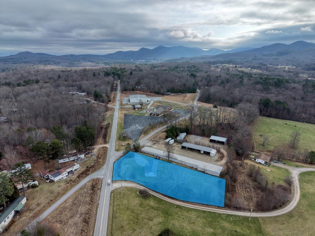 Single Family 3BR 2BA - 16 Antioch Church Road, Blairsville, GA