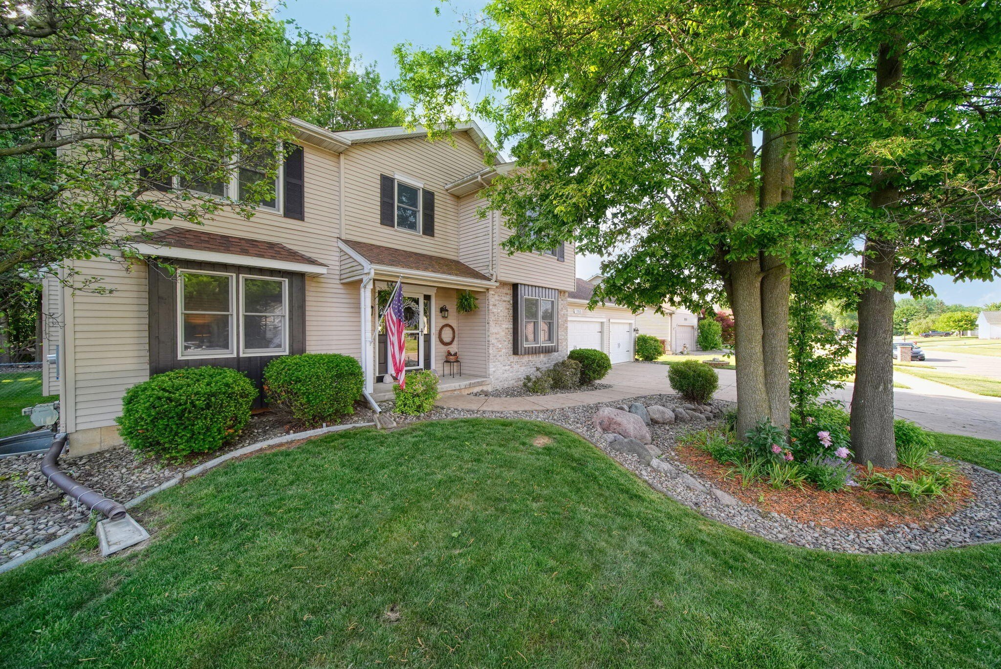 Other 3BR 3BA - 11860 Millstone Drive, Grand Ledge, MI