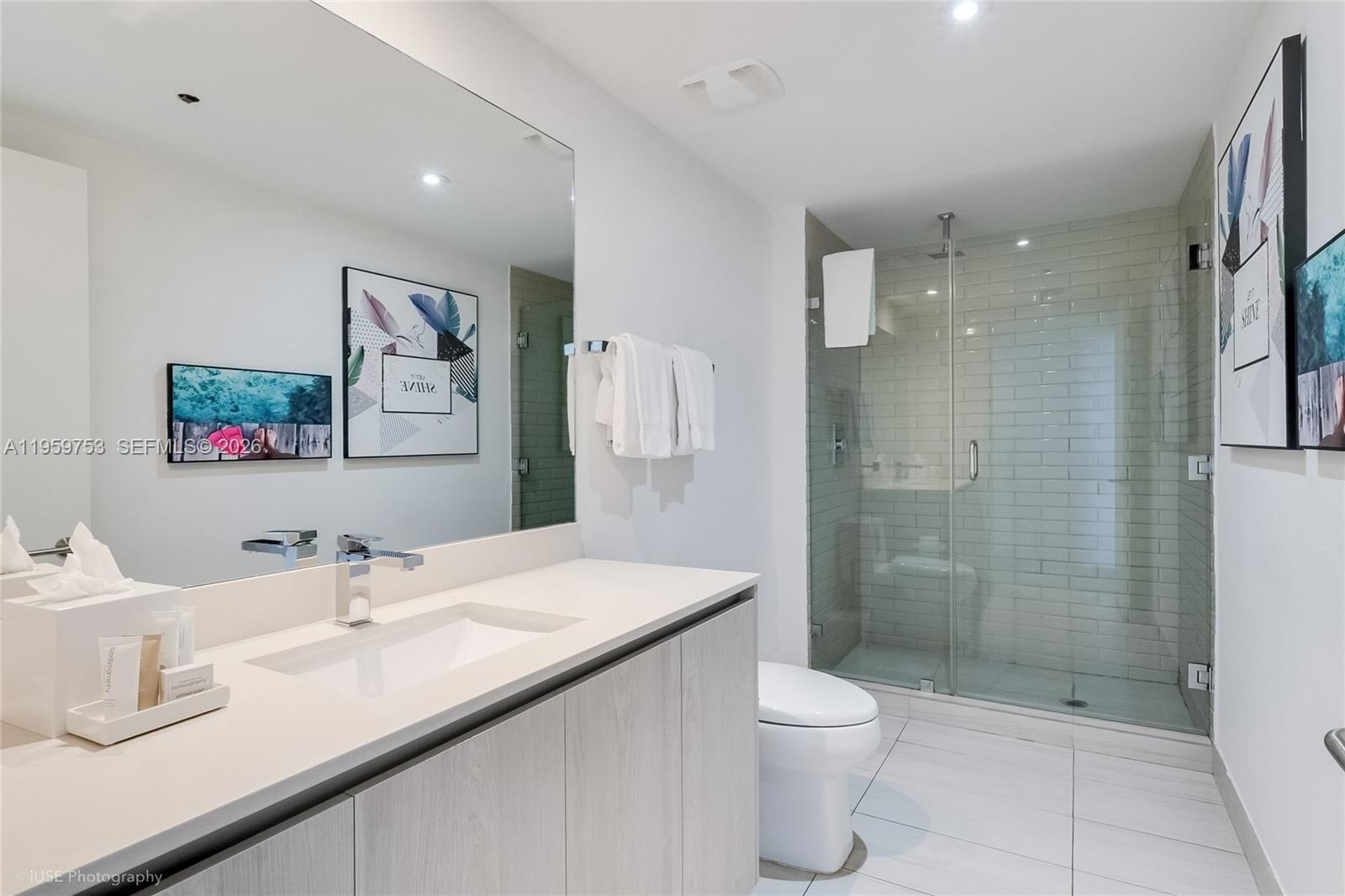 Condo 3BR 2BA - 4010 S Ocean Dr, Hollywood, FL