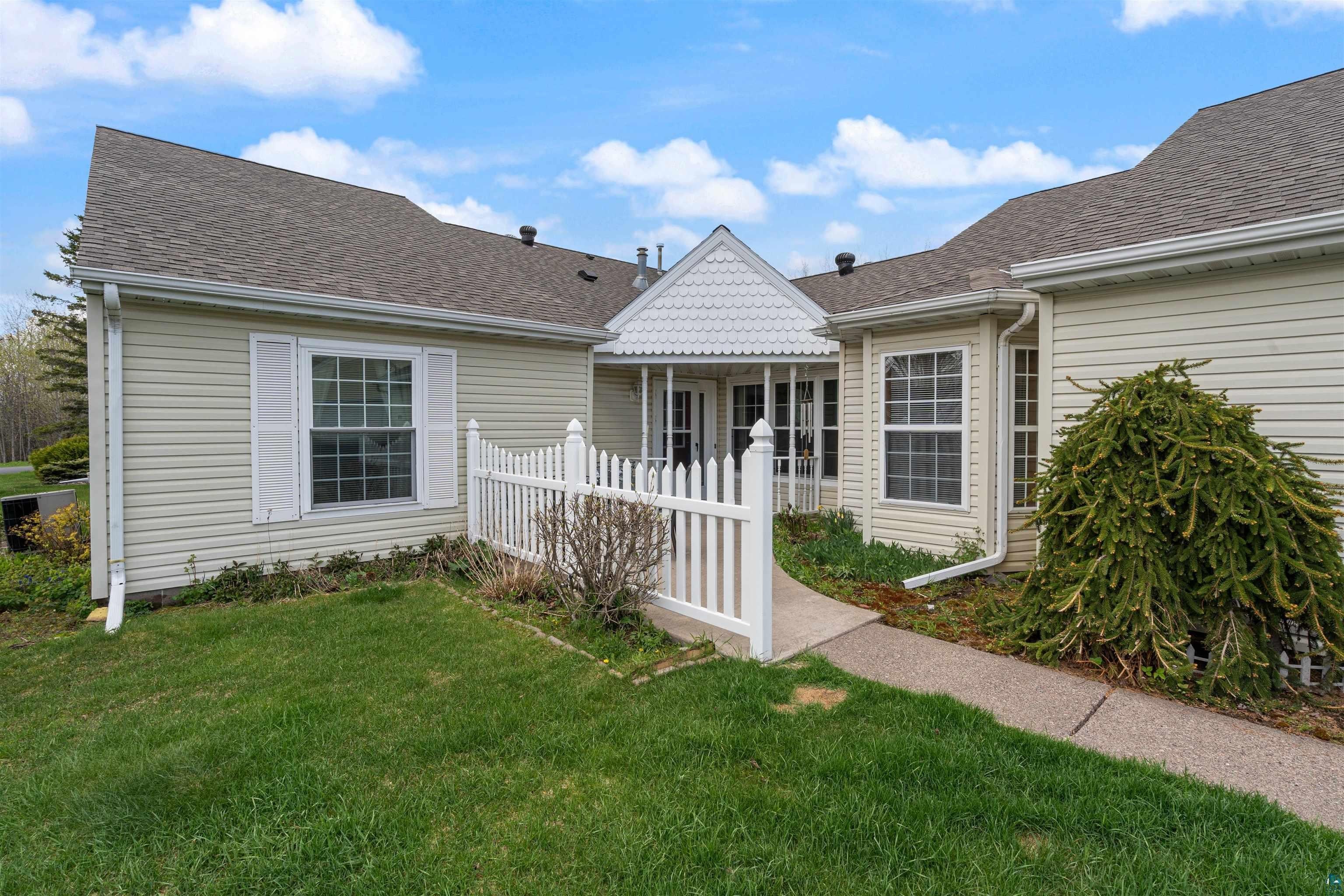 Single Family 2BR 2BA - 2150 Miller Creek Dr, Duluth, MN