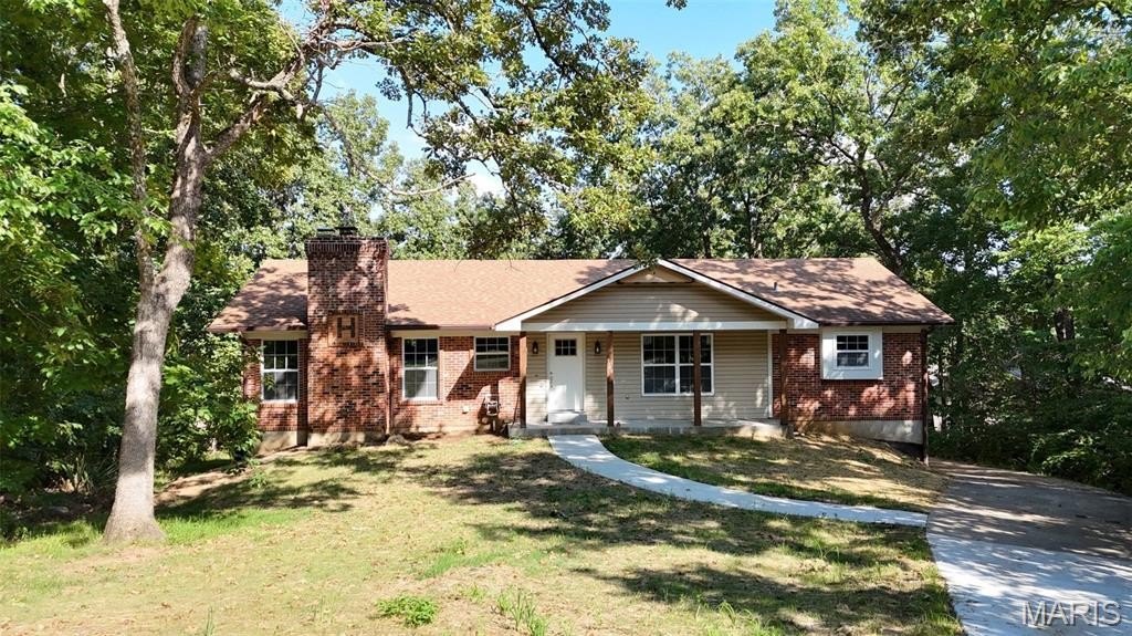 Single Family 3BR 2BA - 9748 Lee Drive, Hillsboro, MO