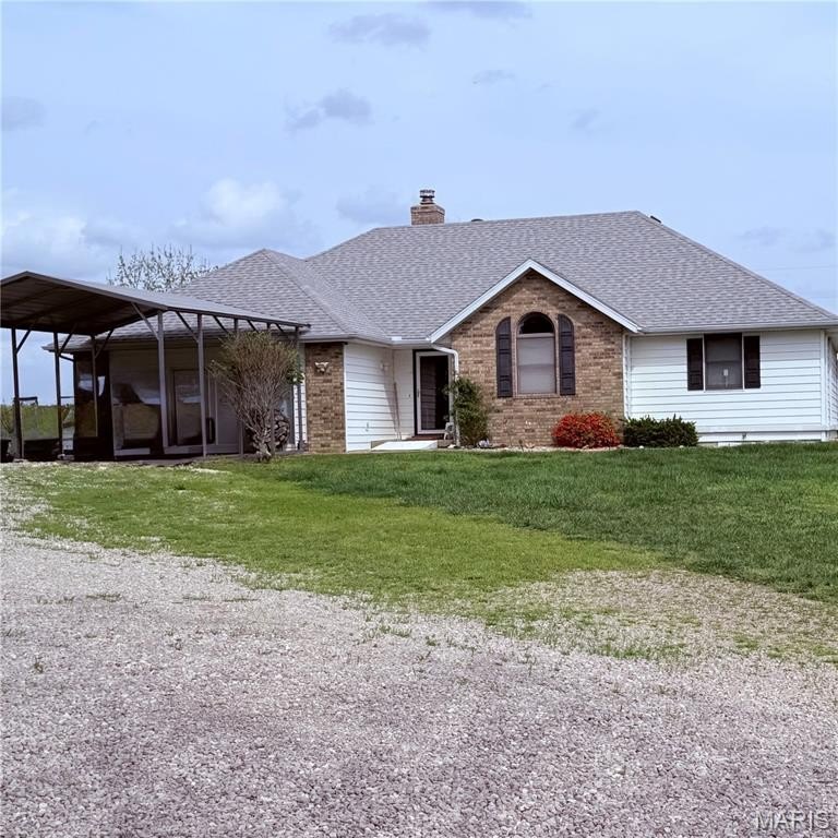 Single Family 3BR 2BA - 24306 Parade Drive, Lebanon, MO