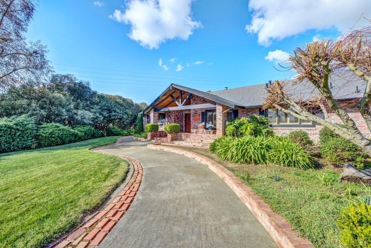 Single Family 3BR 3BA - 2125 Mecca Court, Fairfield, CA