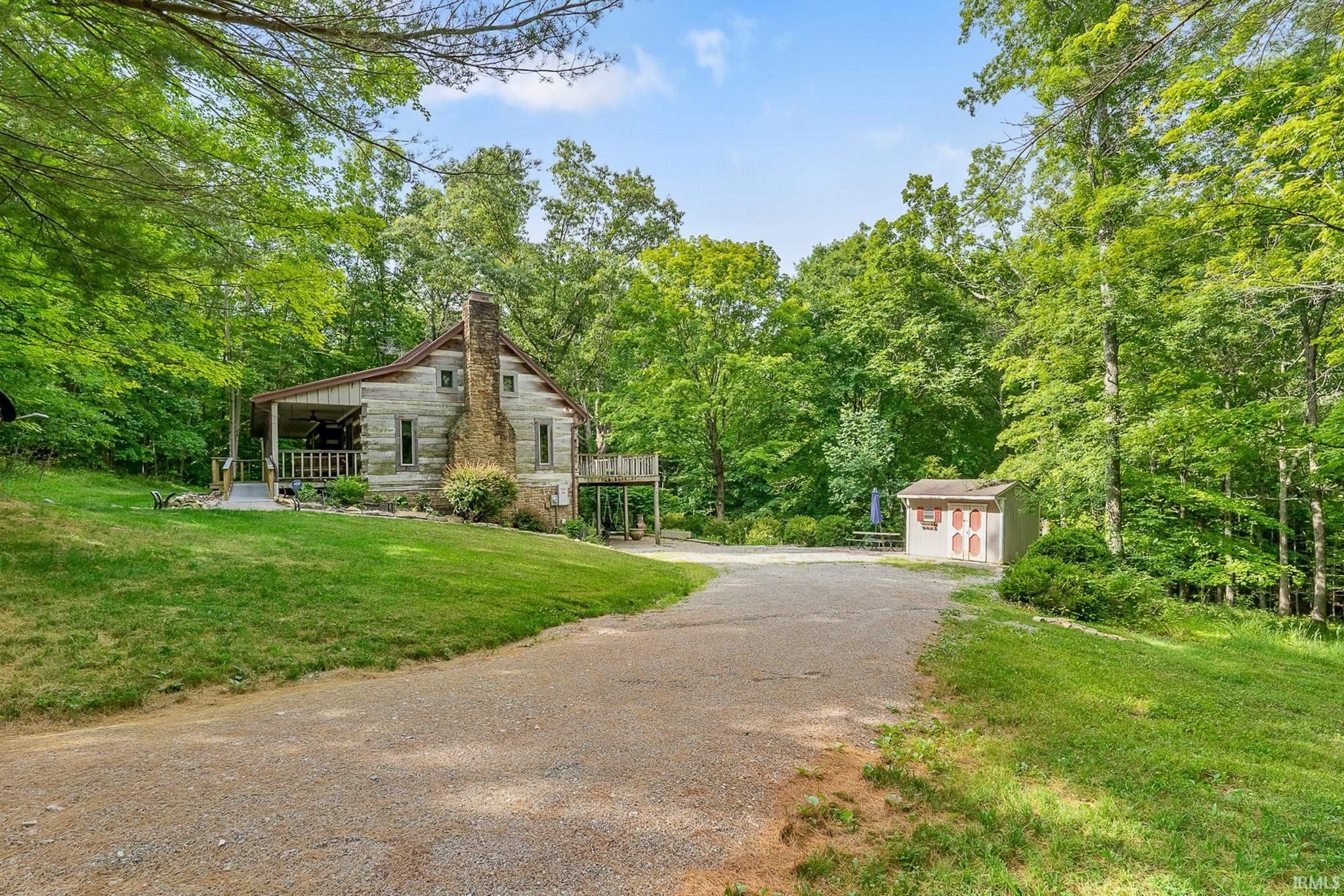 Single Family 2BR 2BA - 3600 Greenbriar Lane, Nashville, IN