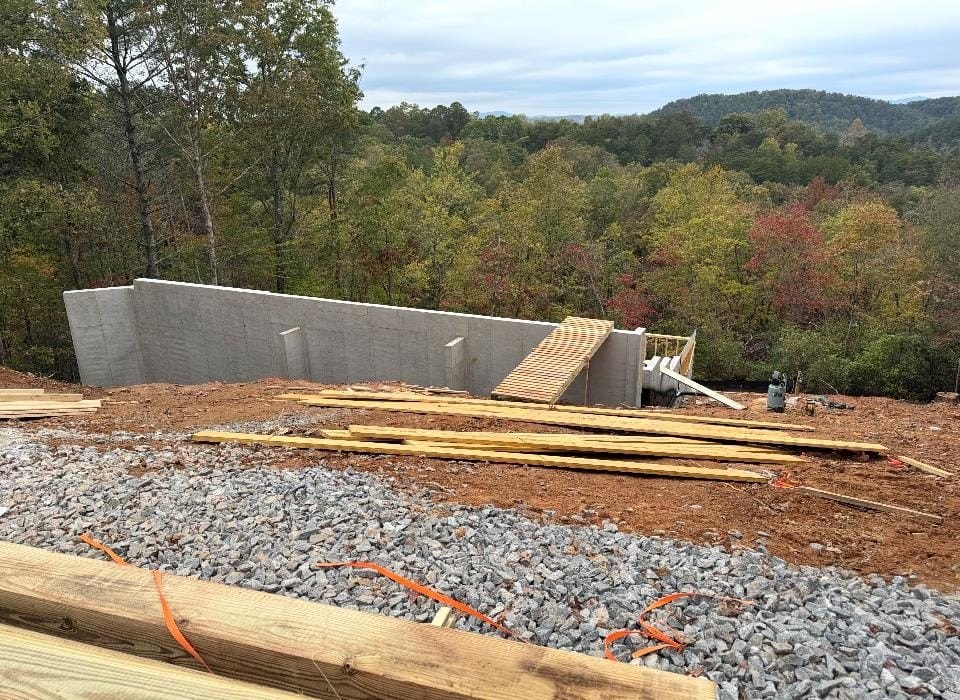 Single Family 3BR 3BA - 63 Granny Smith Lane, Ellijay, GA