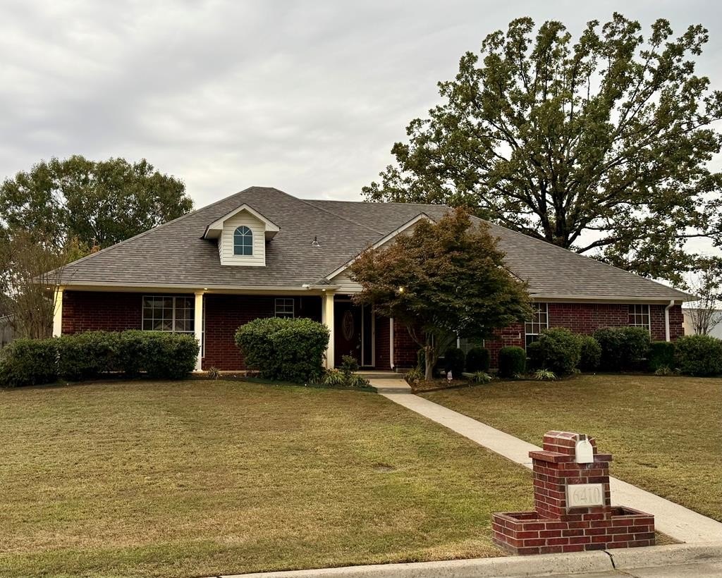 Single Family 4BR 2BA - 6410 Timbercreek Dr., Texarkana, AR