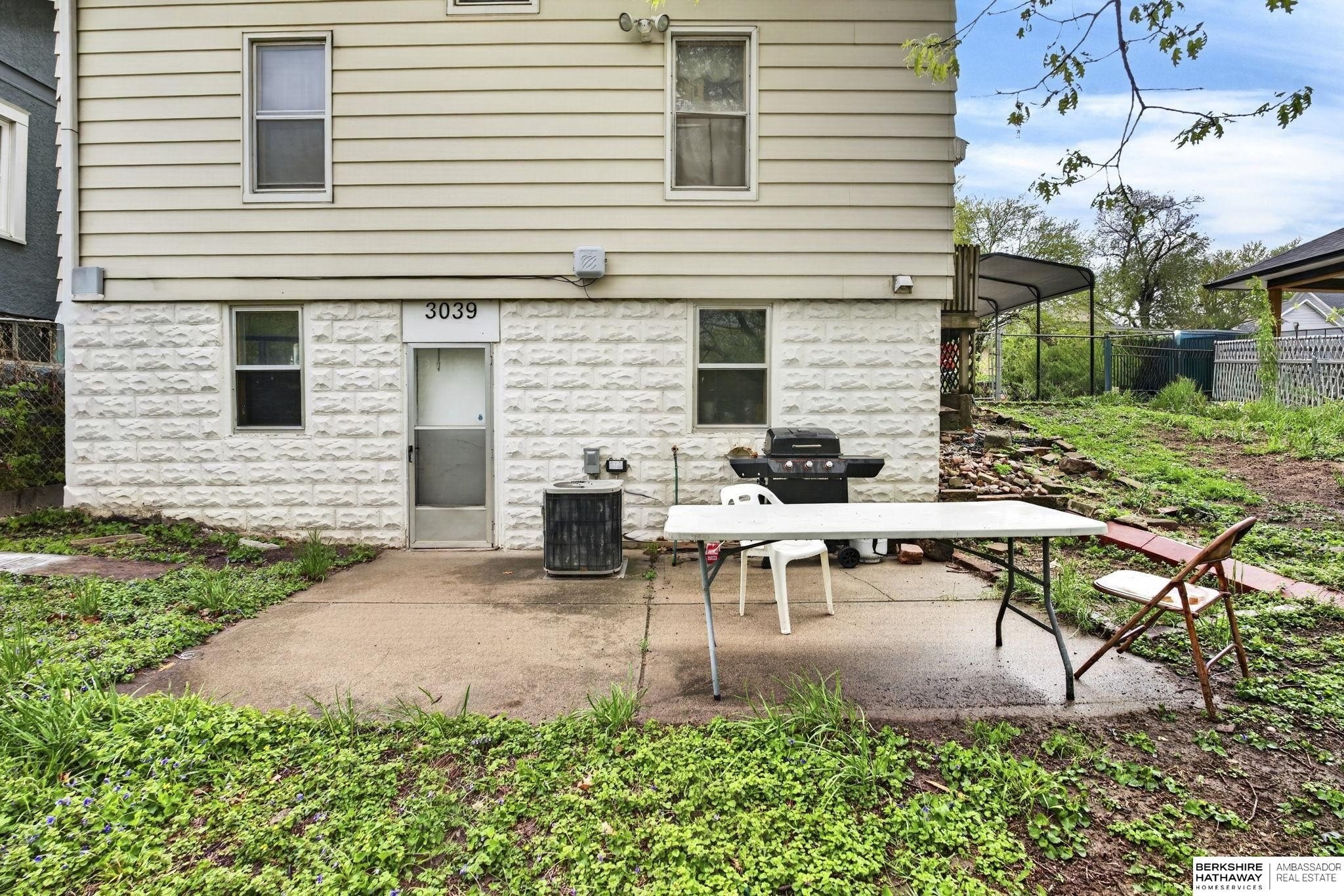 Single Family 3BR 2BA - 3039 S 18th Street, Omaha, NE
