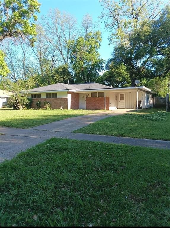 Single Family 3BR 2BA - 843 E River Road, Shreveport, LA