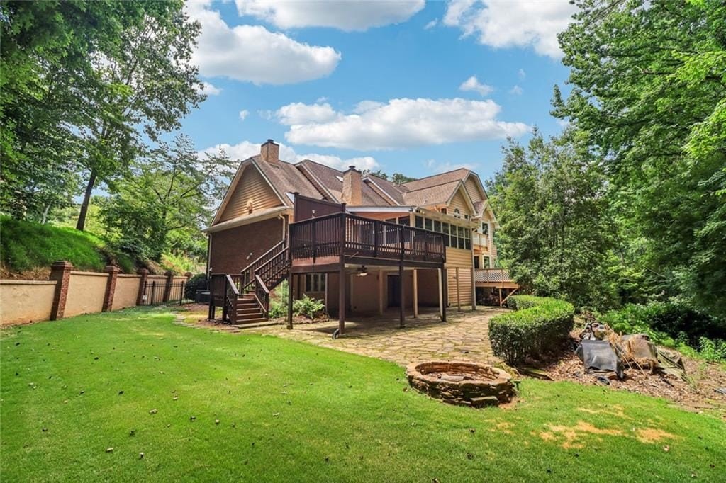 Single Family 4BR 3BA - 4027 Wood Acres Court, Duluth, GA