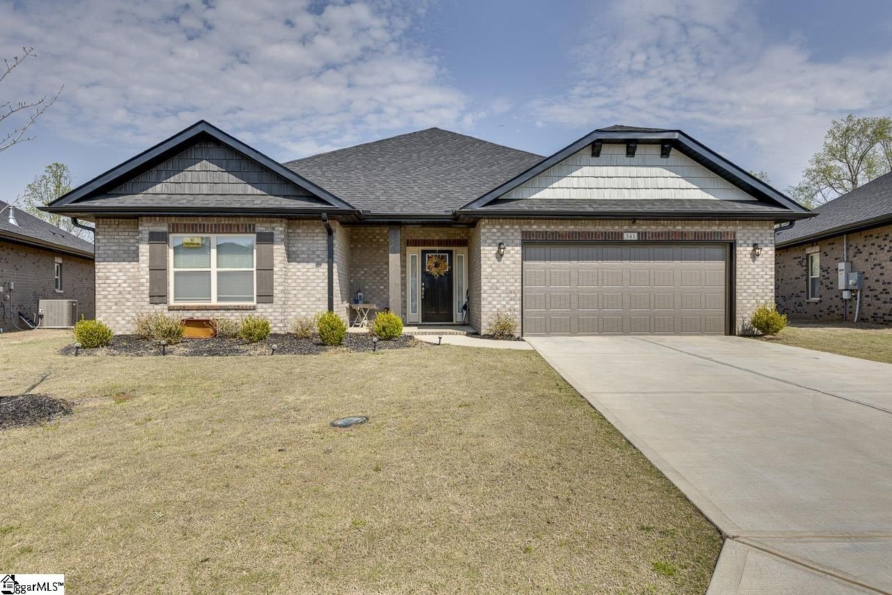 Single Family 4BR 2BA - 341 Cypress Hollow Trail, Piedmont, SC