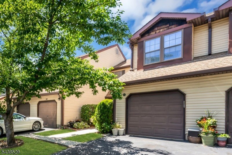 Condo 2BR 3BA - 107 Bayberry Dr, Franklin Twp., NJ