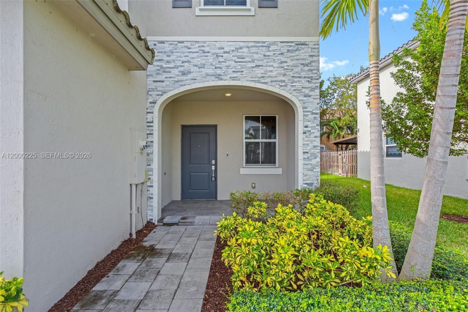 Single Family 3BR 3BA - 1100 SE 26 TER, Homestead, FL