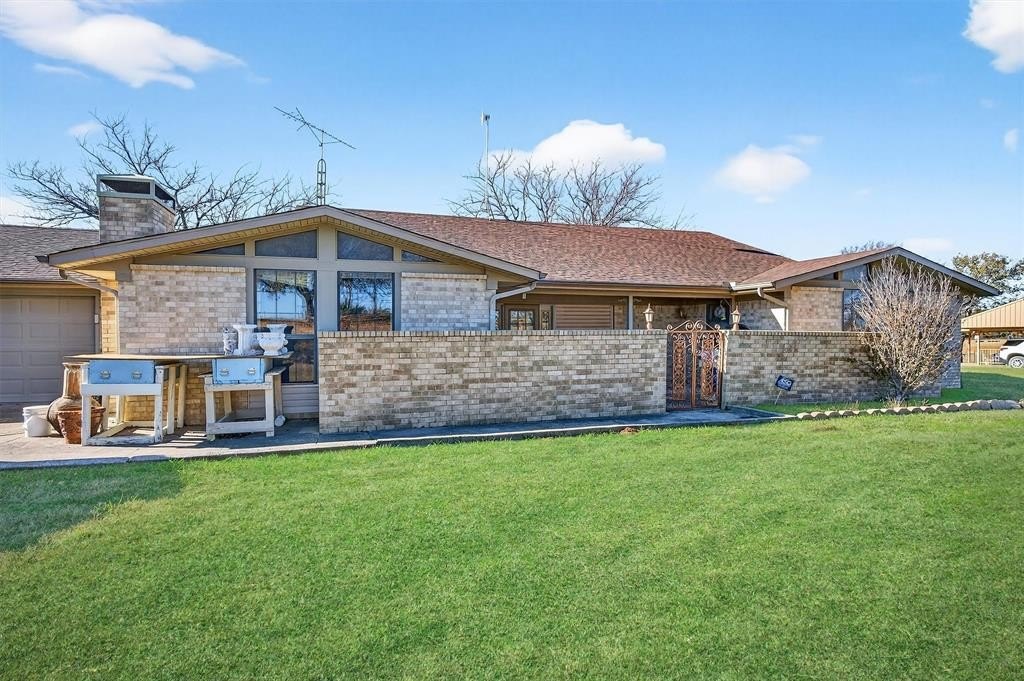 Single Family 3BR 3BA - 1839 County Road 121, Gainesville, TX