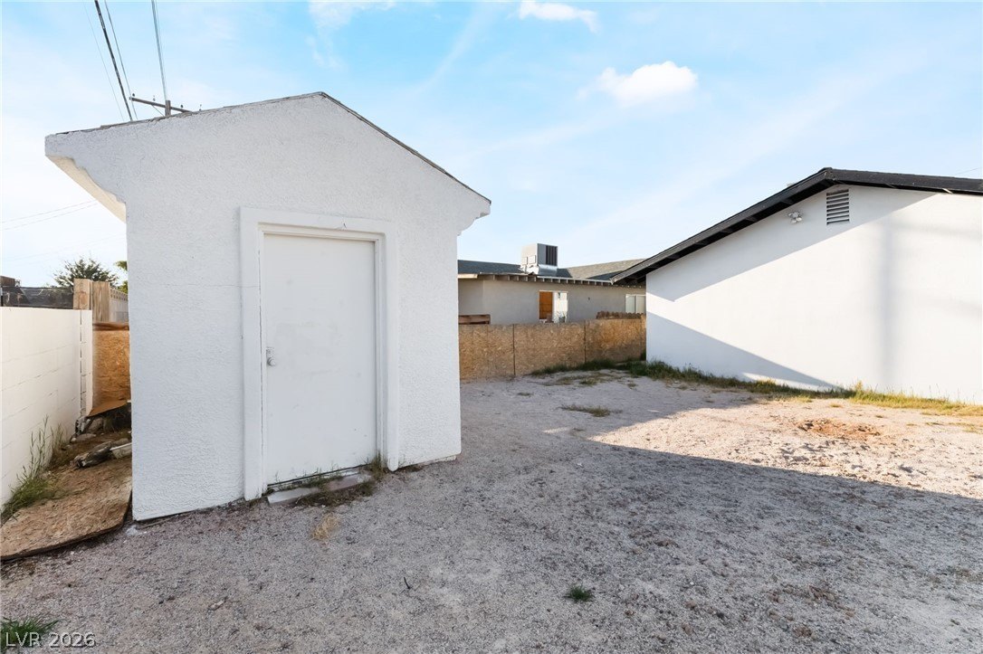 Single Family 4BR 3BA - 3215 Dillon Avenue, North Las Vegas, NV