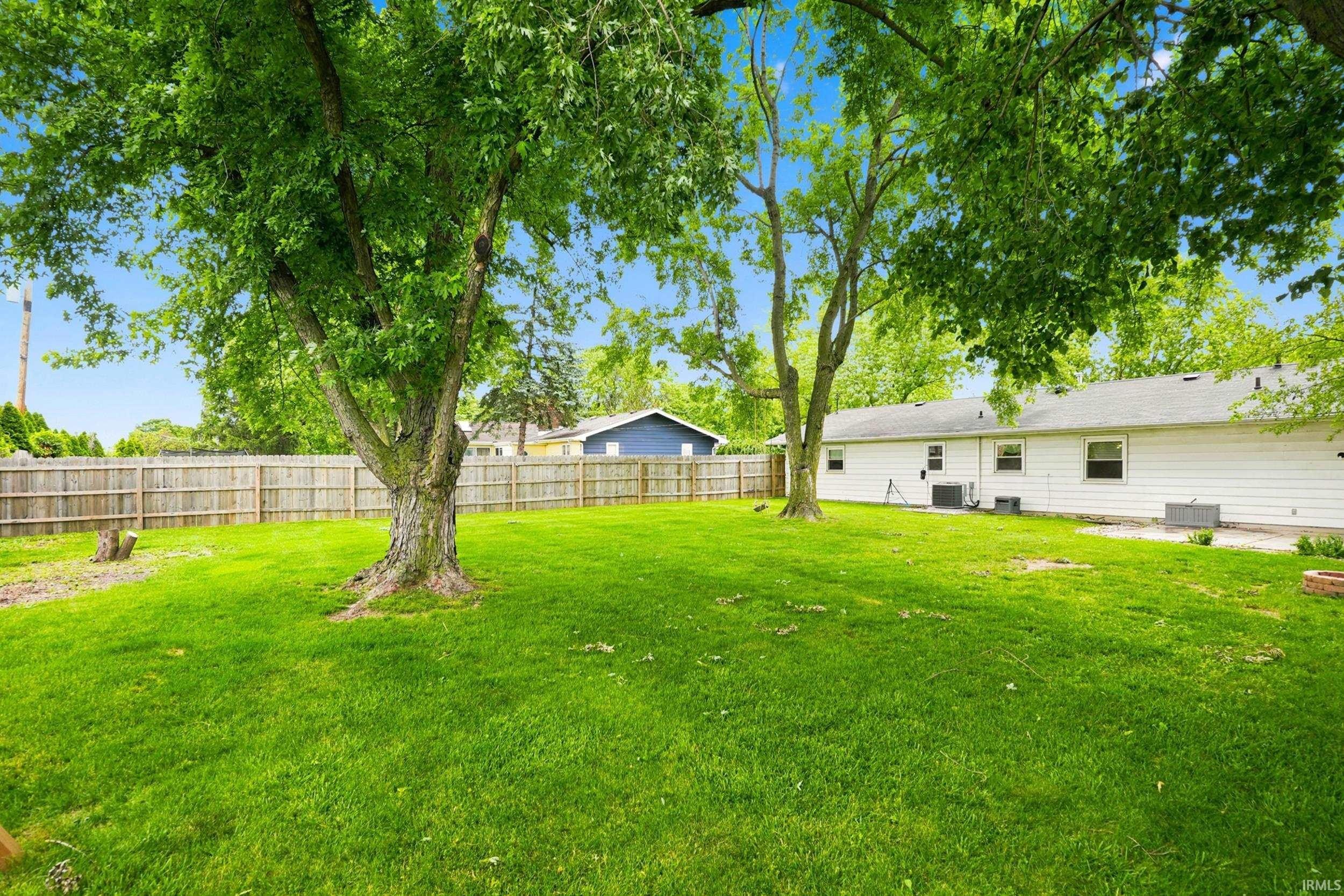 Single Family 3BR 2BA - 6011 Oregon Drive, Fort Wayne, IN