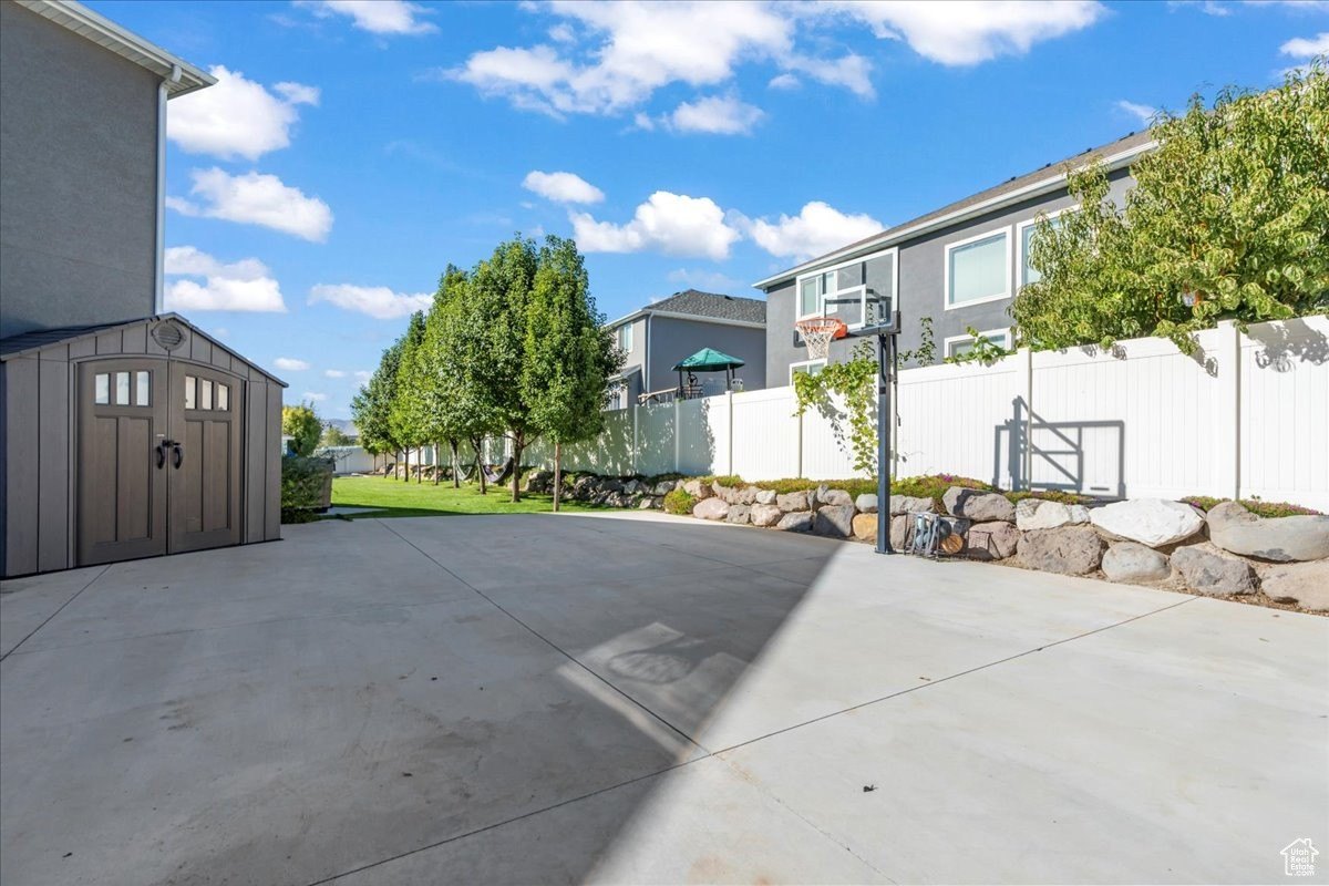 10984 S Nellis Dune Ct W  