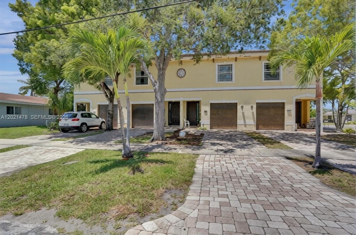 Four-plex 12BR 12BA - 1247 NE 23rd Ave, Pompano Beach, FL
