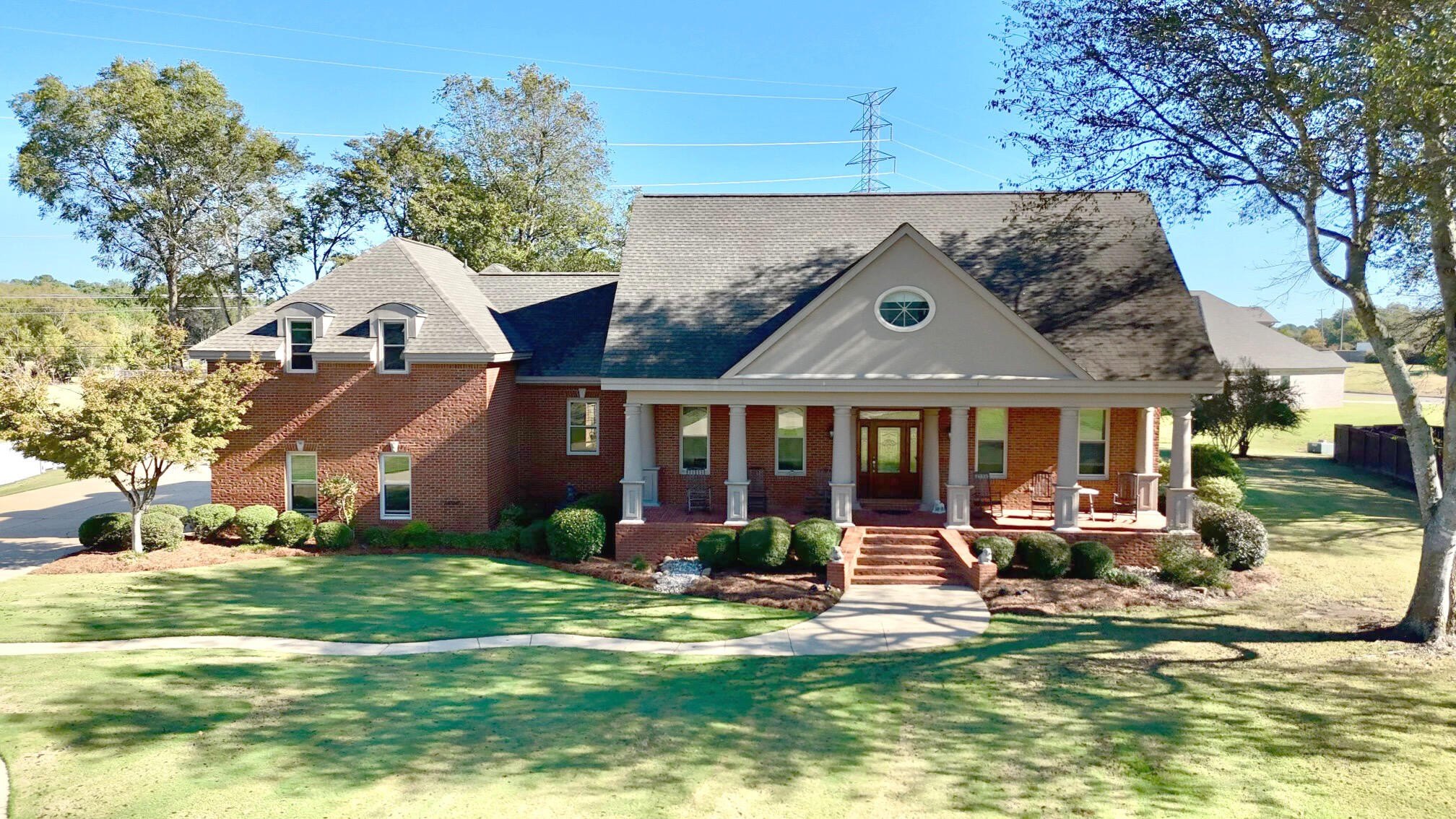 Single Family 4BR 6BA - 2872 Orchid Circle, Tupelo, MS