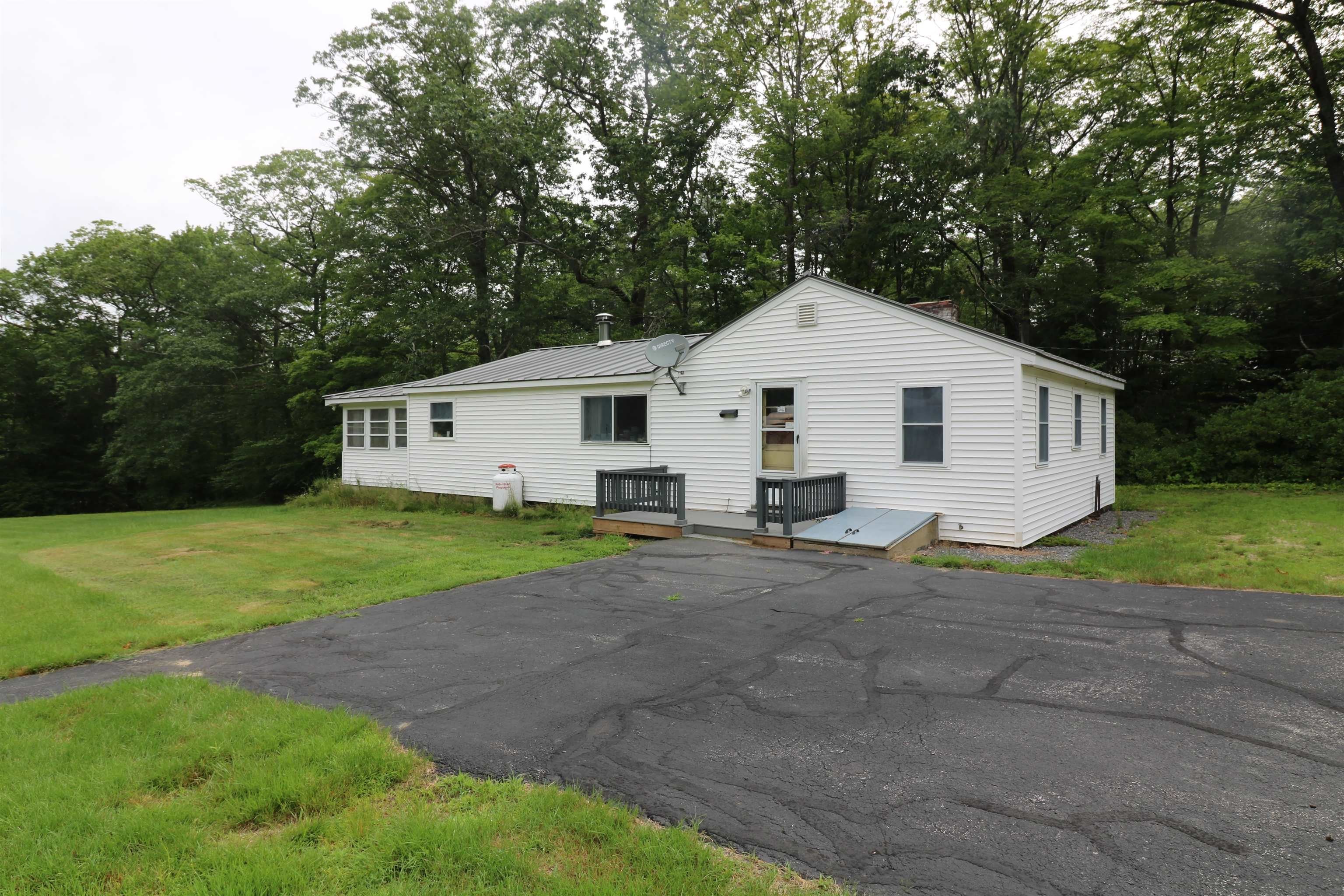 Single Family 2BR 1BA - 64 Old Ashburnham Road, Rindge, NH