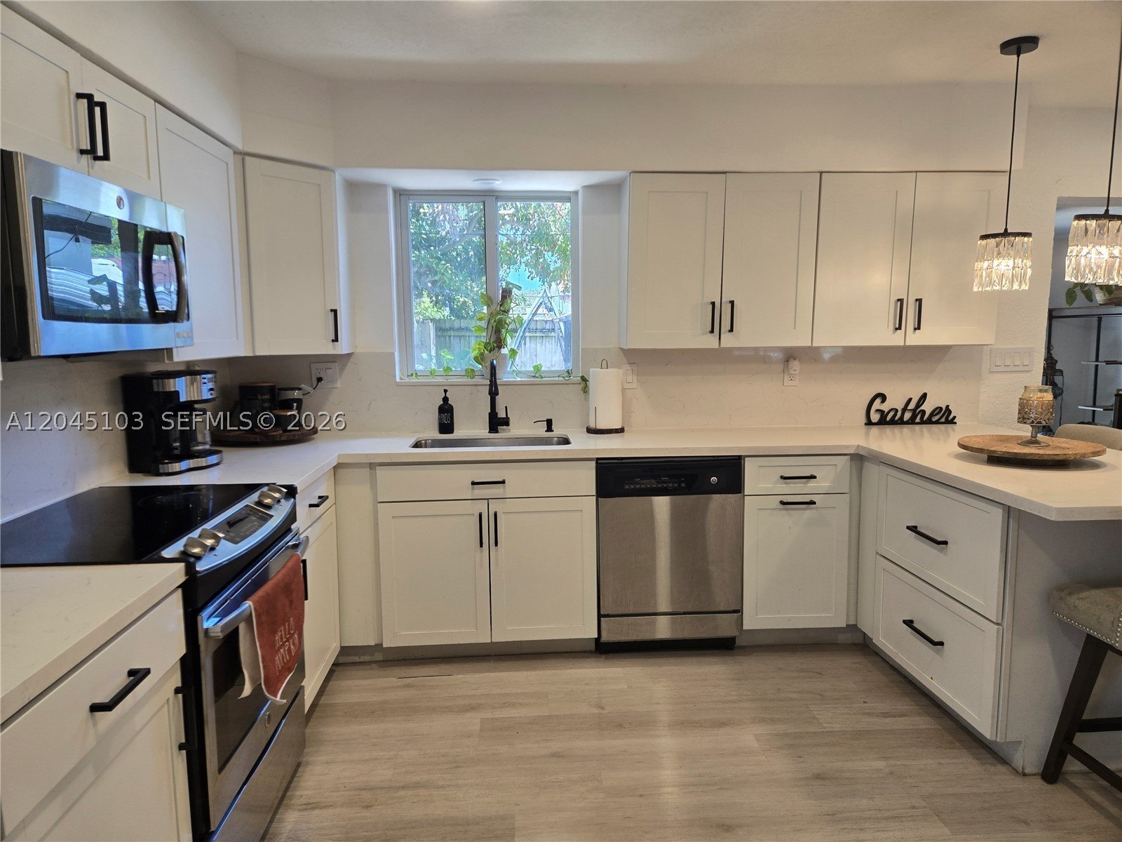 Single Family 3BR 2BA - 1131 N 75th Ave, Hollywood, FL