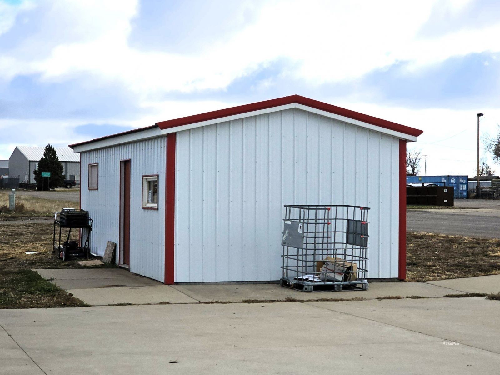 Single Family 1BR 2BA - 1902 N Merrill Ave, Glendive, MT