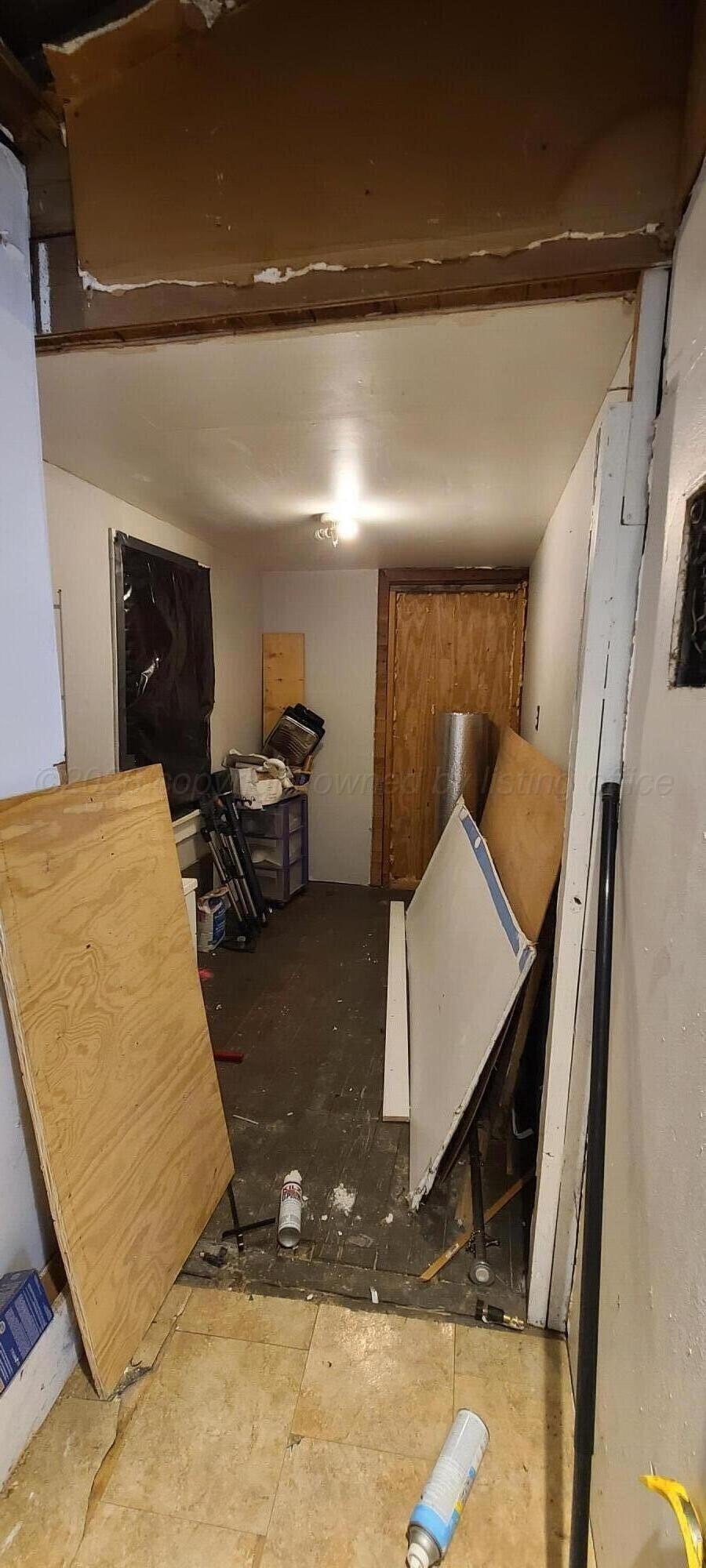 Single Family 2BR 1BA - 802 N West St, Pampa, TX