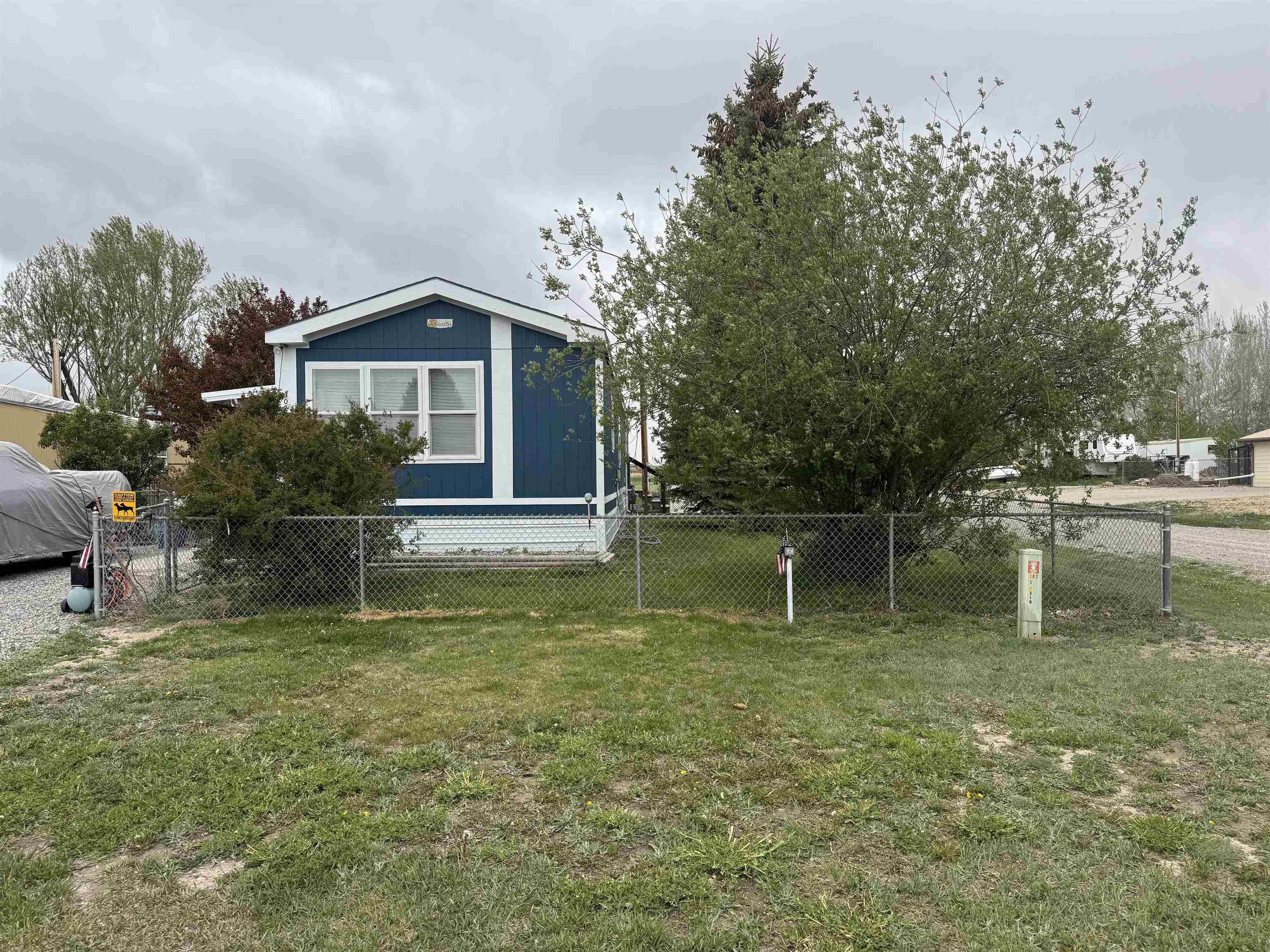 Single Family 3BR 2BA - 302 S Main St., Pavillion, WY