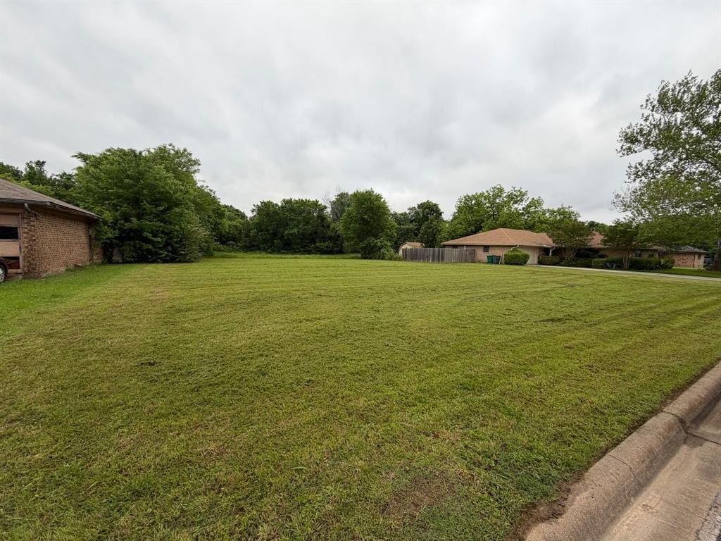 Plots and Land - 712 E Olive Street, Sherman, TX